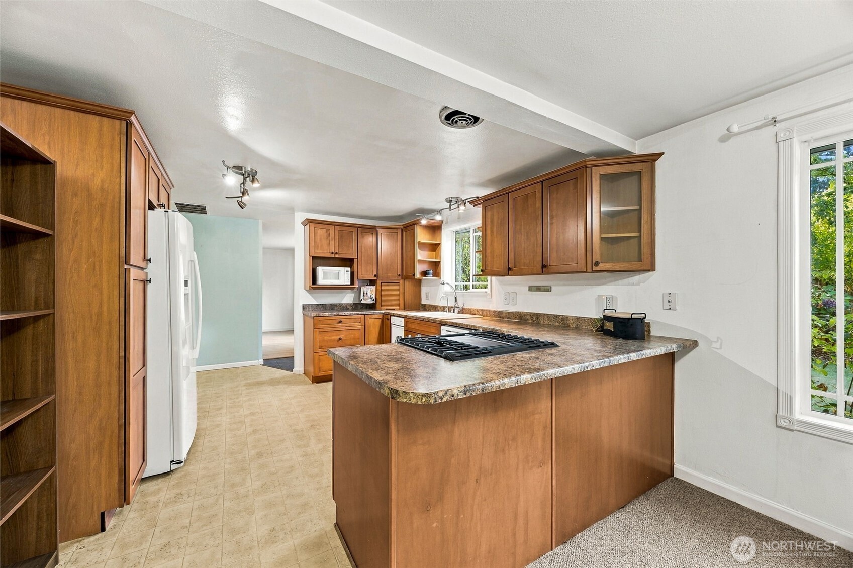 1805 204th Place Property Photo 6