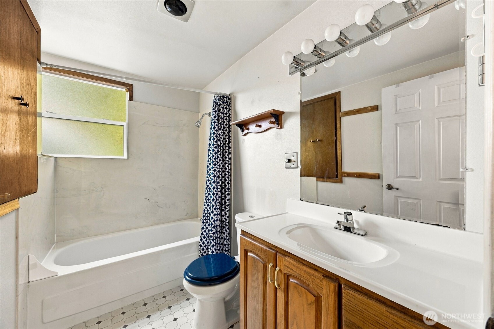 1805 204th Place Property Photo 17