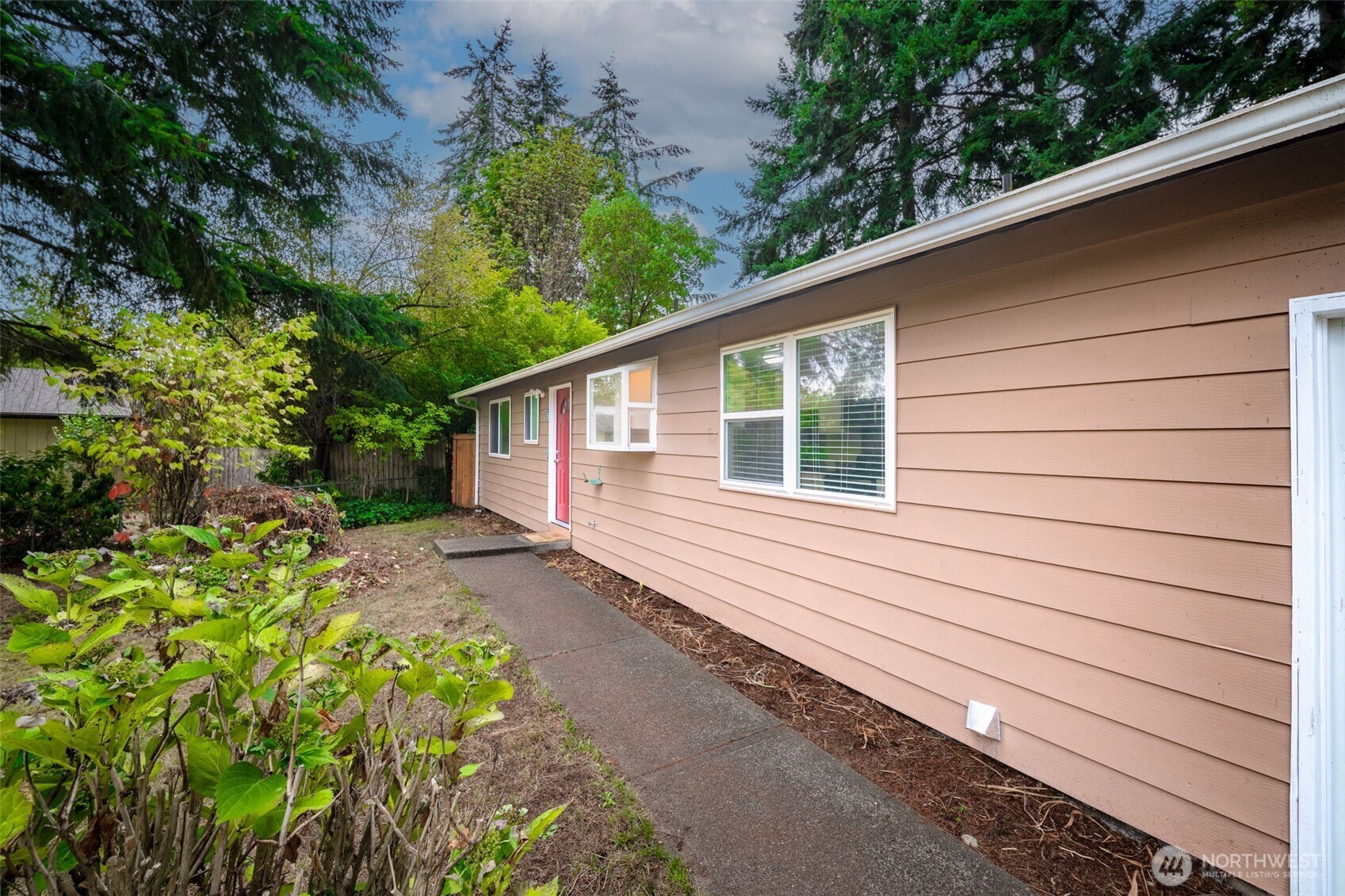807 Gregory Way Property Photo 4