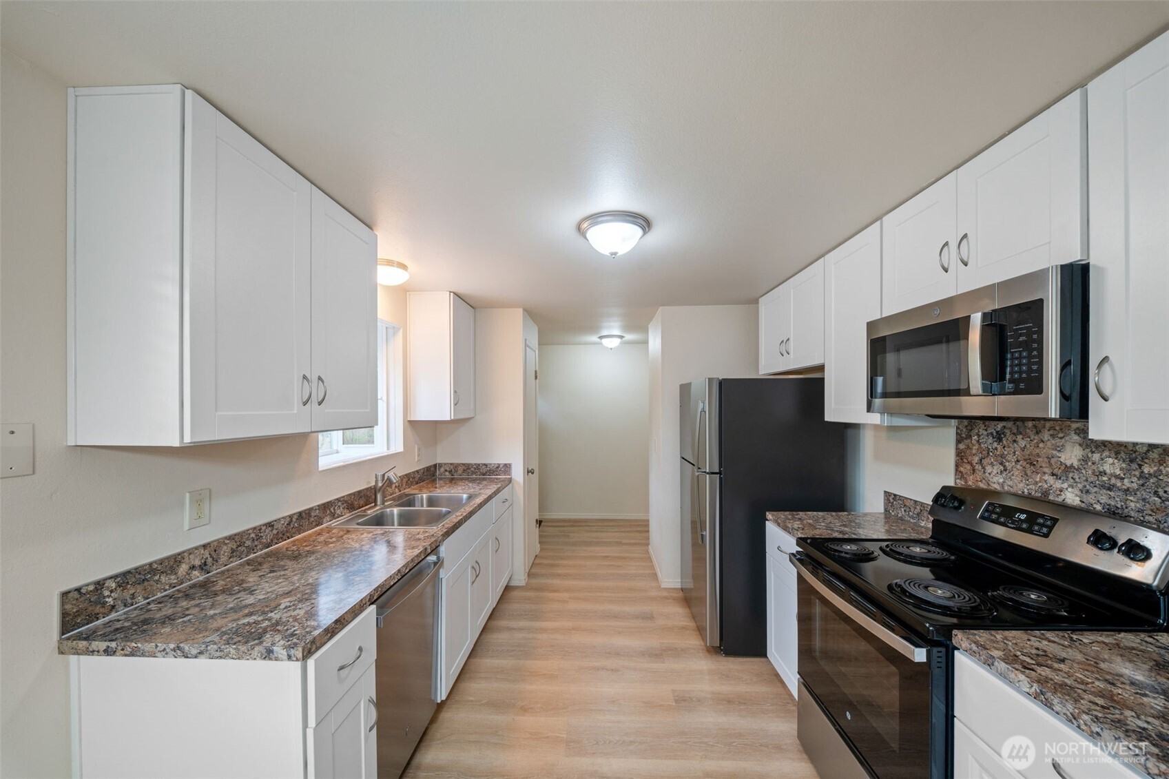 807 Gregory Way Property Photo 14
