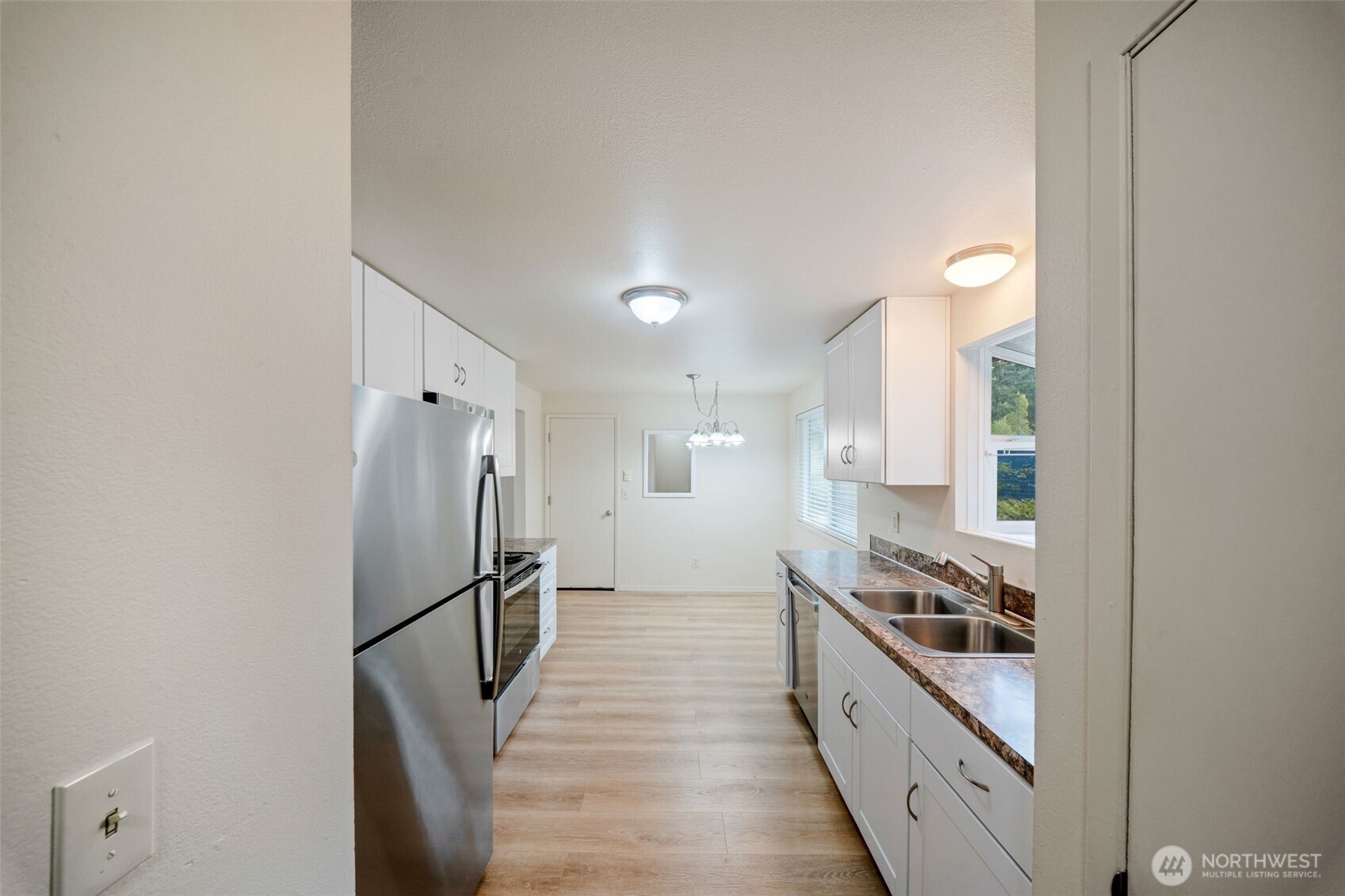 807 Gregory Way Property Photo 17