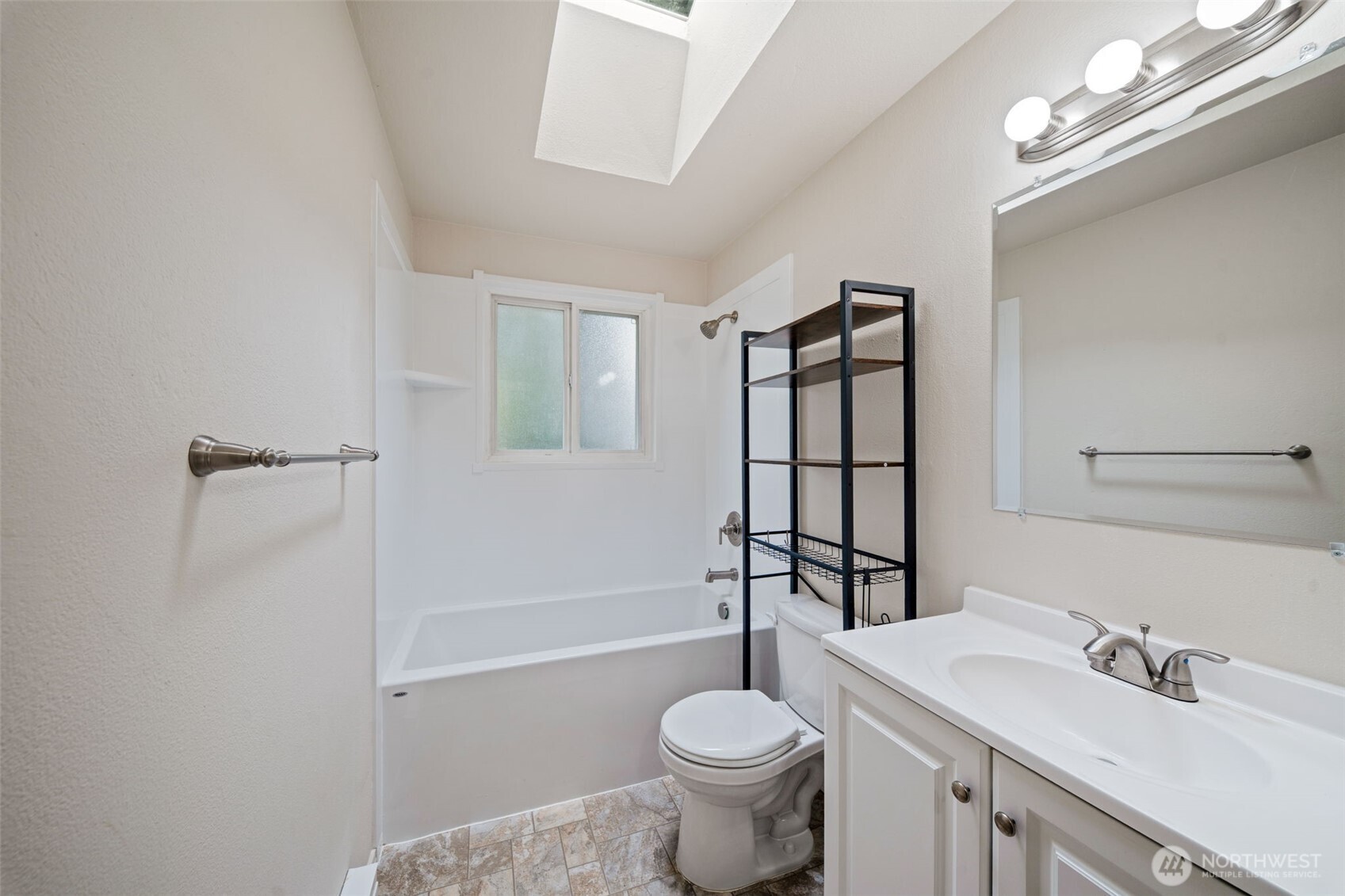 807 Gregory Way Property Photo 27