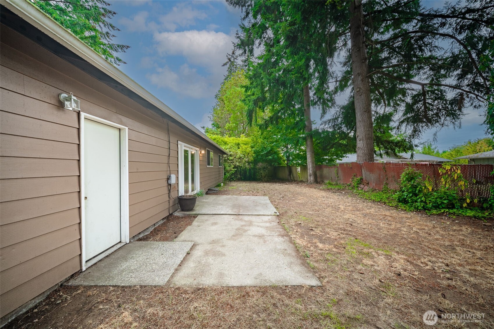 807 Gregory Way Property Photo 29