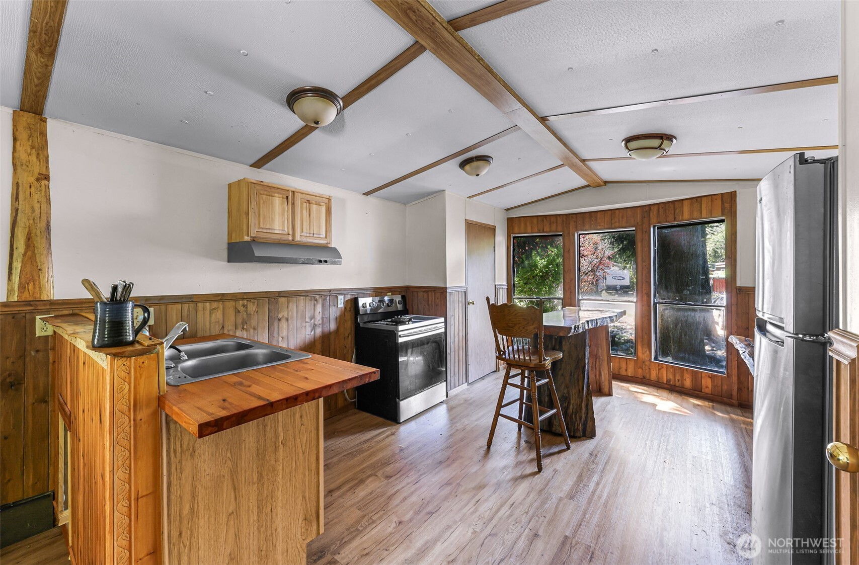 6288 Oak Court Property Photo 17