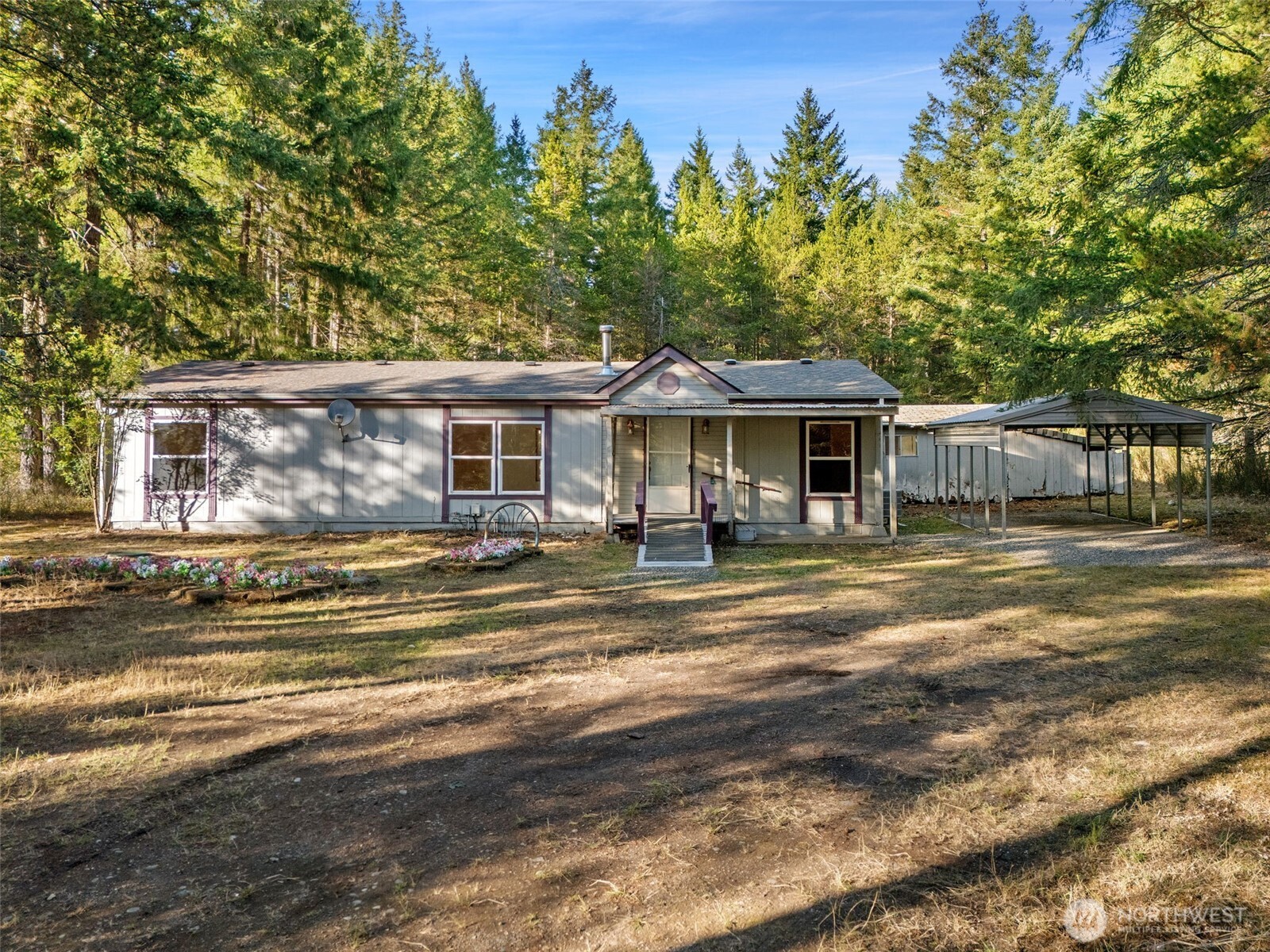 261 E Pinedirosa Road Property Photo 1