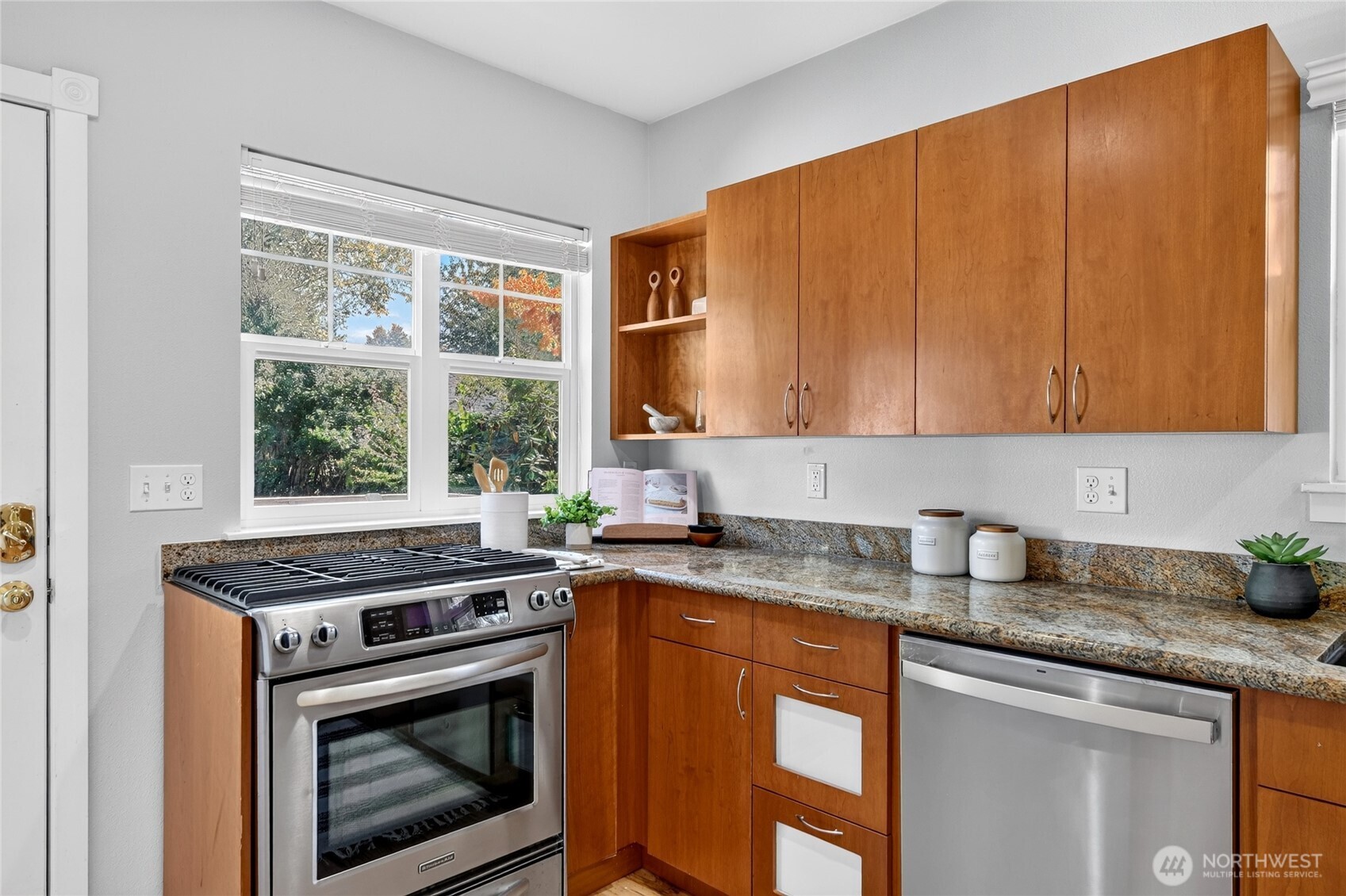 7014 Brooklyn Avenue Property Photo 11