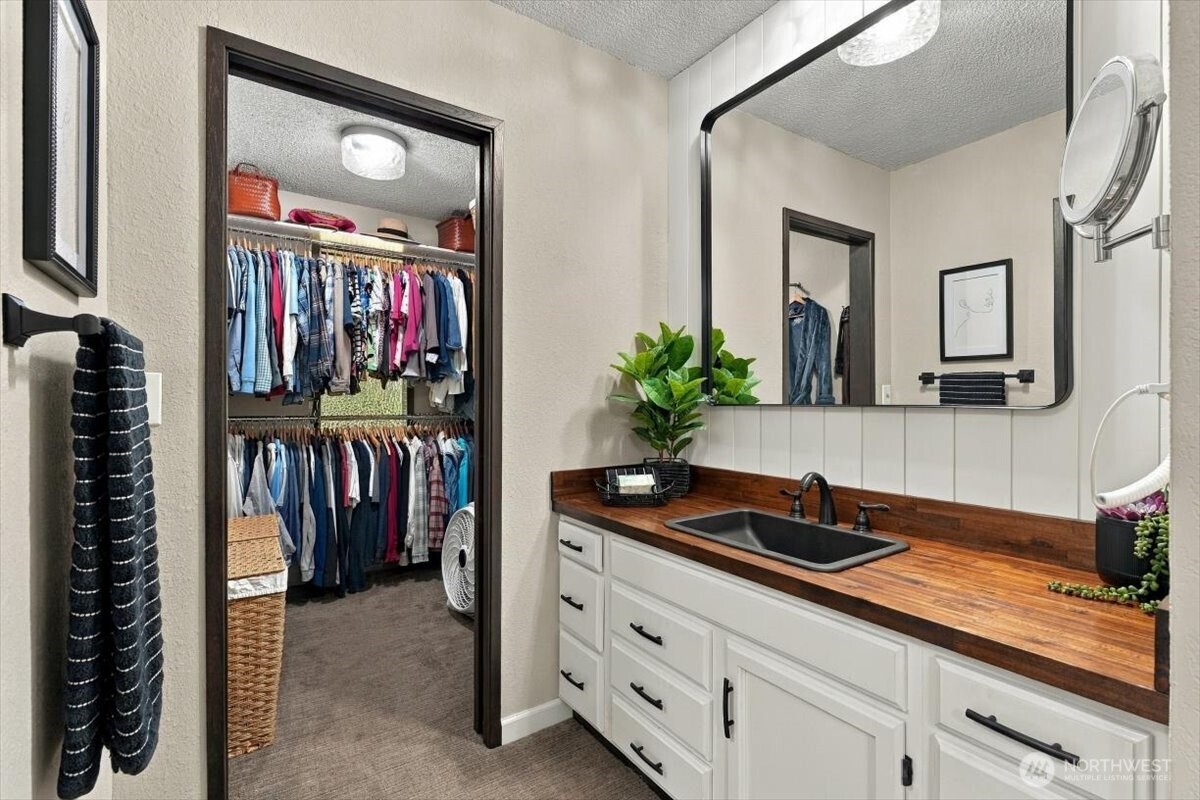 149 20th Place Property Photo 25