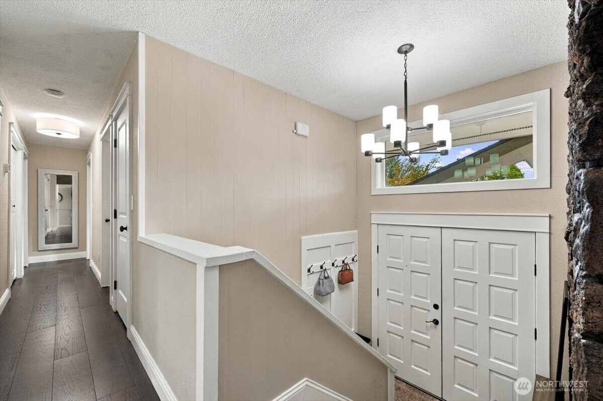 149 20th Place Property Photo 27