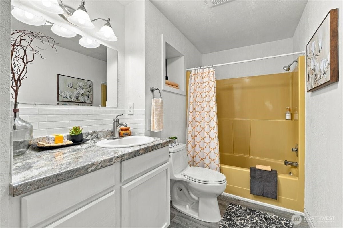 149 20th Place Property Photo 31
