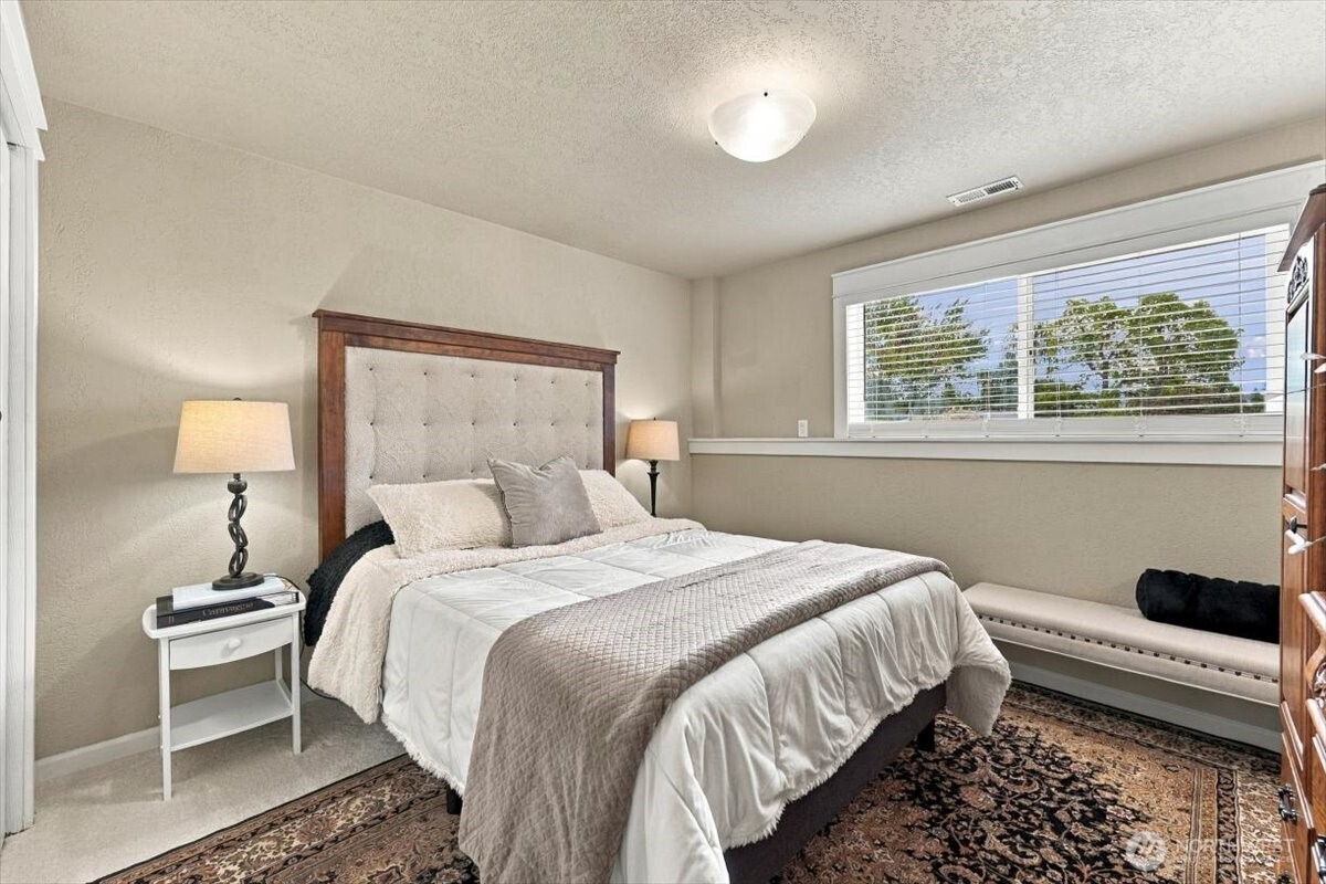 149 20th Place Property Photo 32