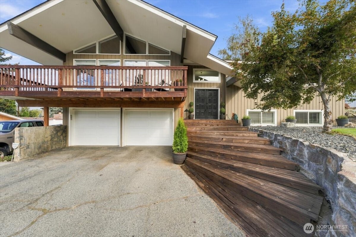 149 20th Place Property Photo 33