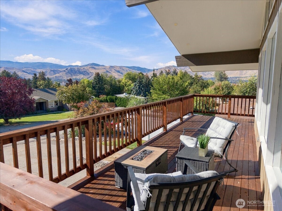 149 20th Place Property Photo 35