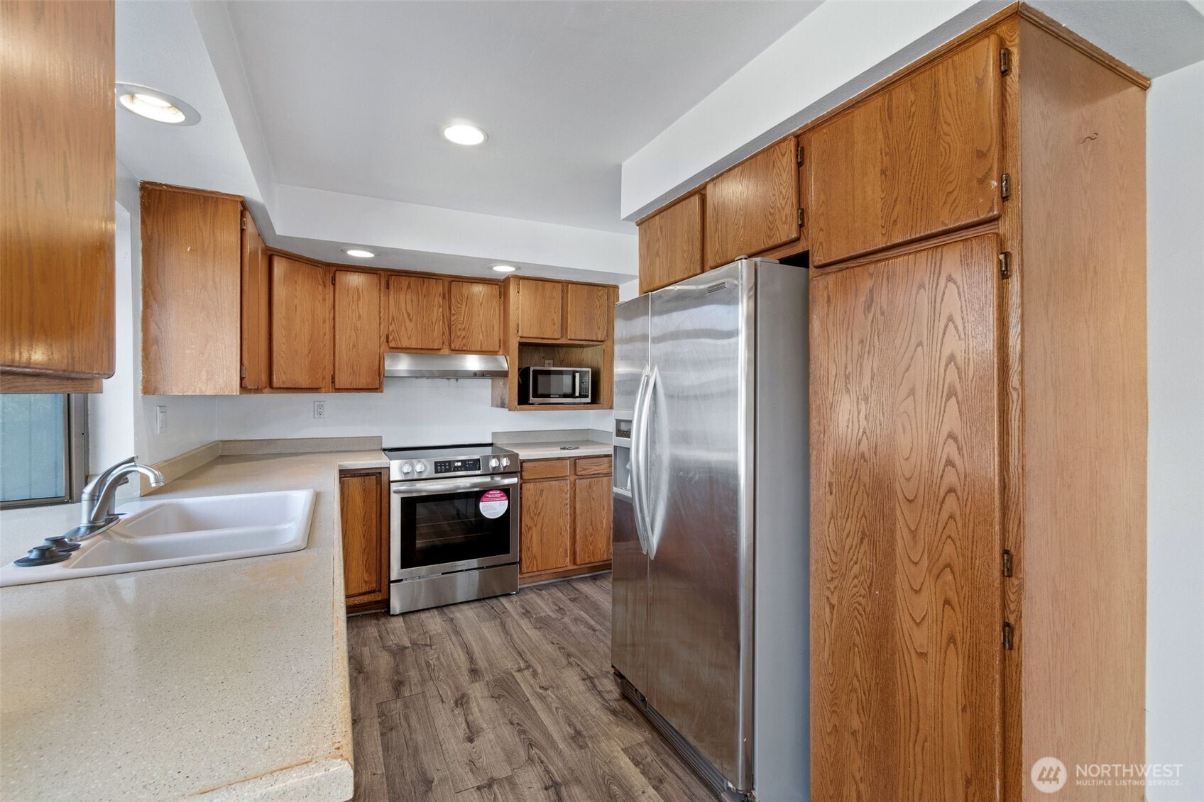 16424 126th Place Property Photo 10
