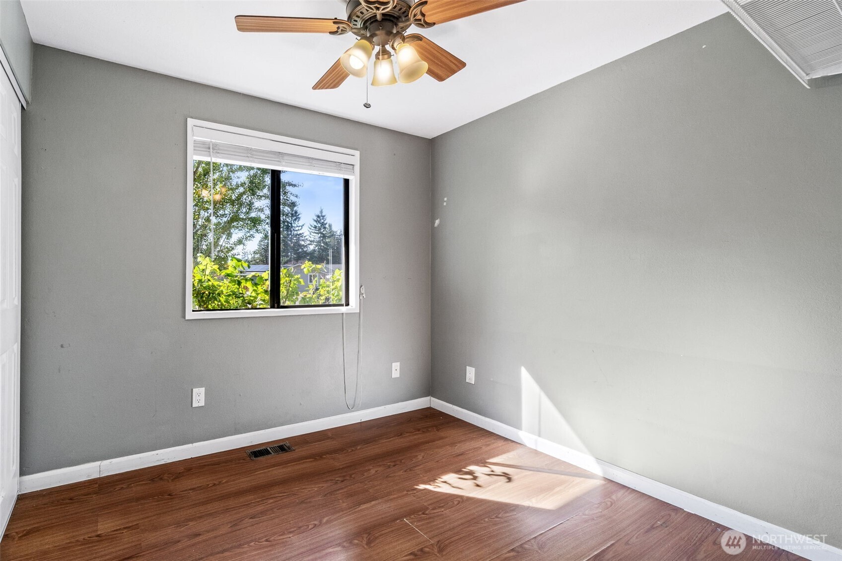 16424 126th Place Property Photo 16