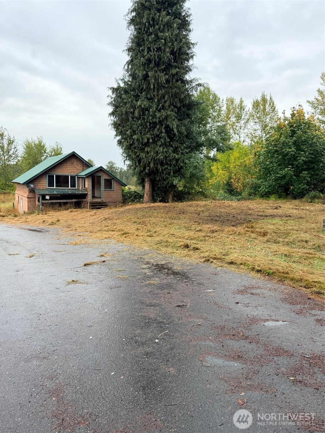 3170 E Smith Road Property Photo 12