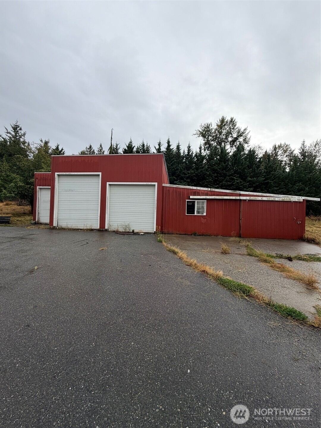 3170 E Smith Road Property Photo 15