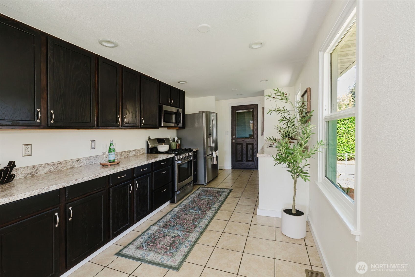 3227 Solie Avenue Property Photo 8