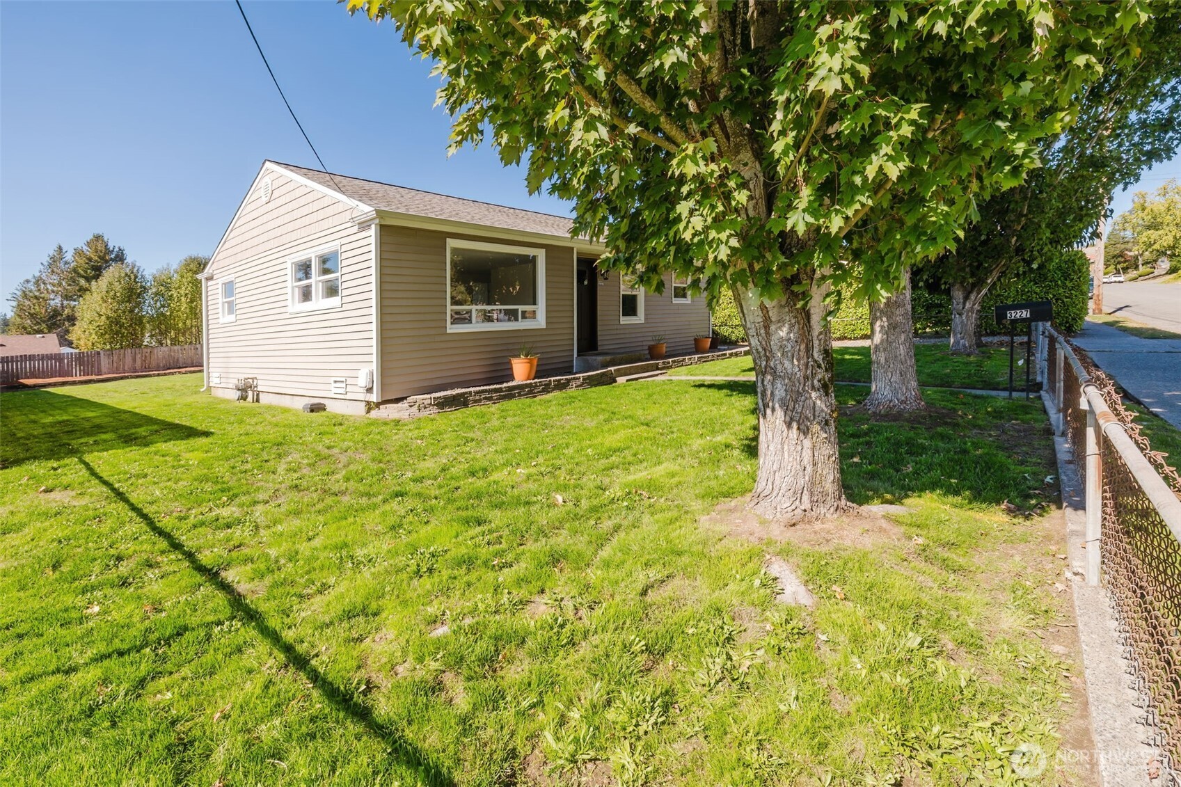 3227 Solie Avenue Property Photo 33
