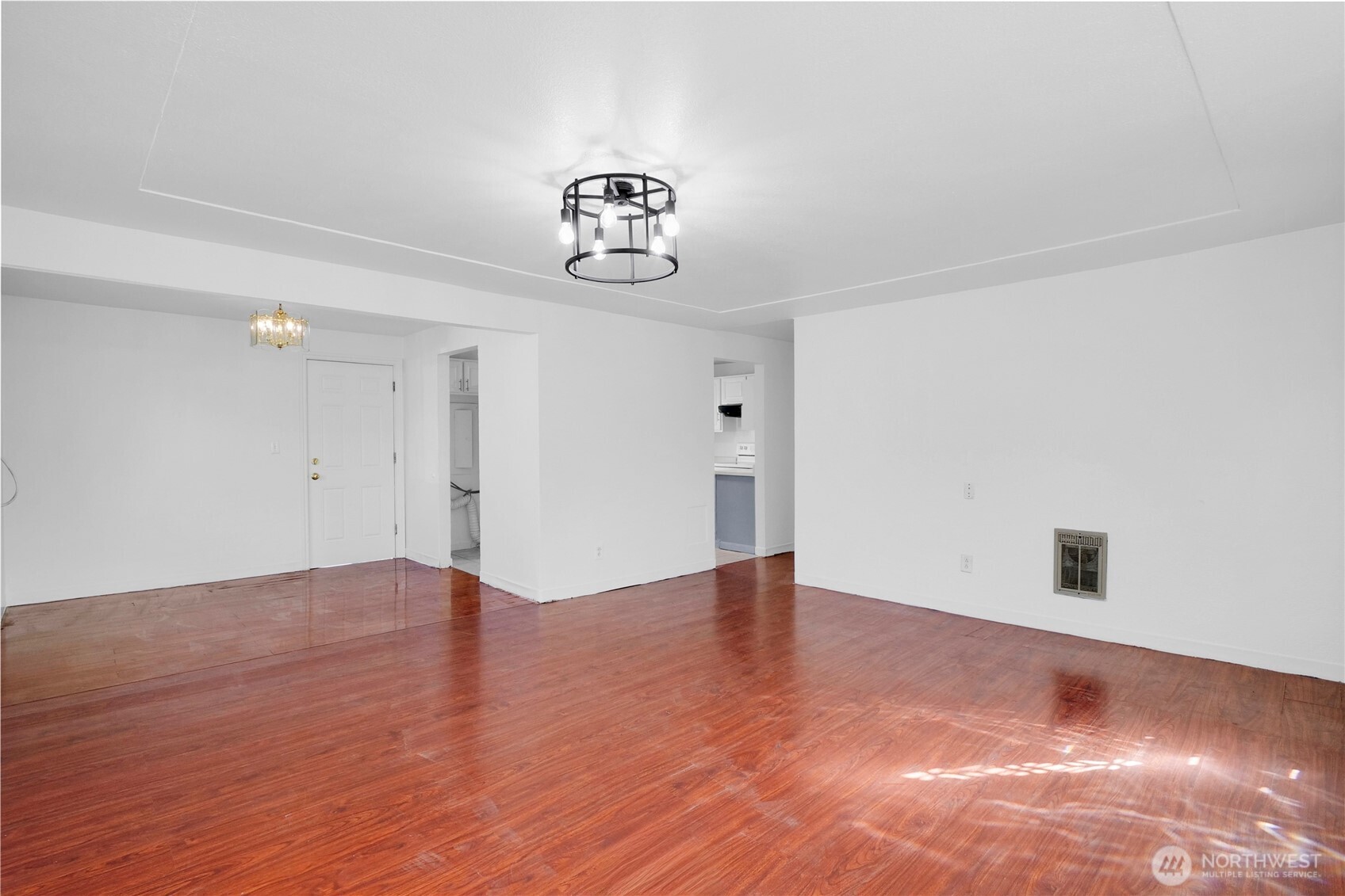 1539 N Mary Street Property Photo 5