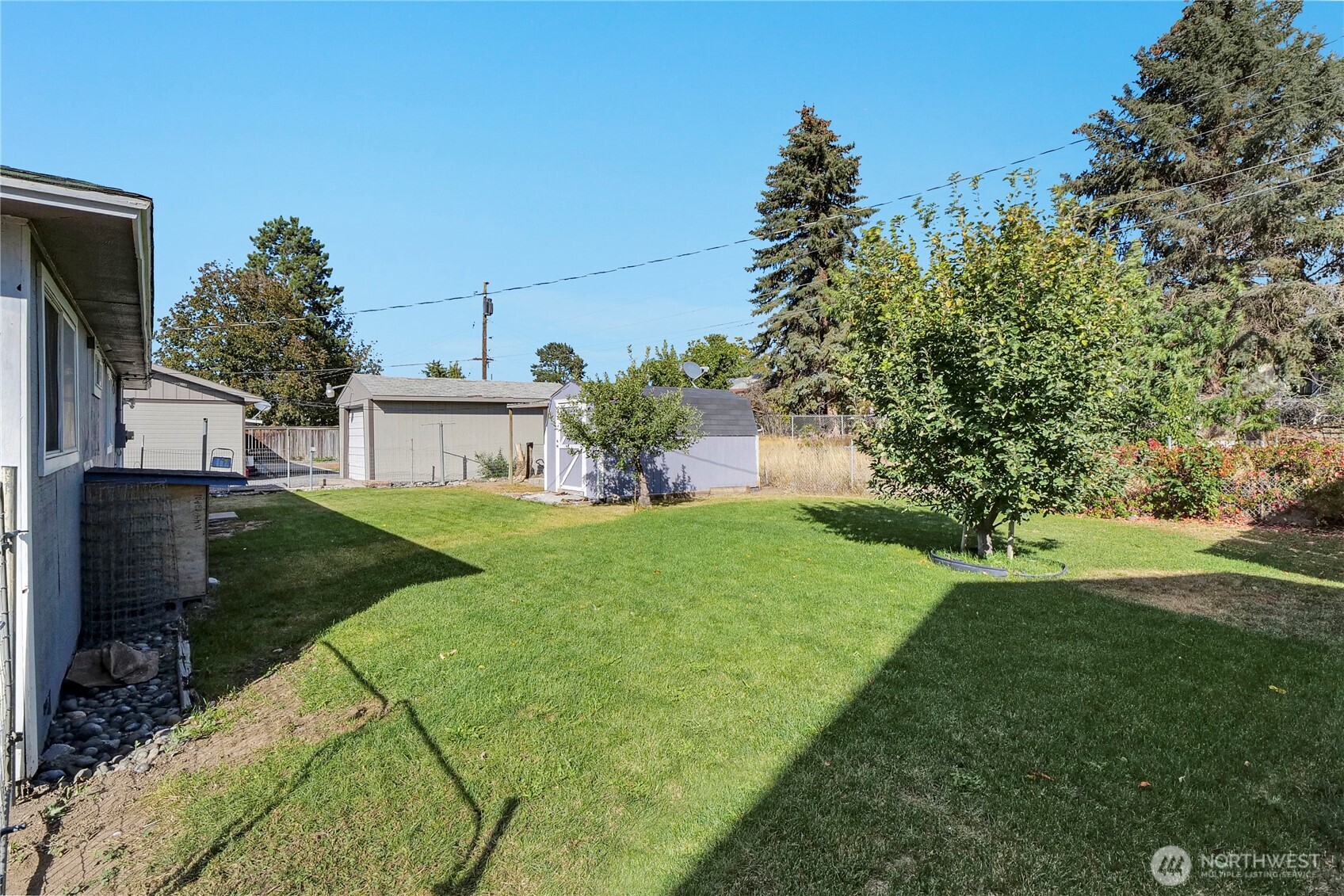 1539 N Mary Street Property Photo 17