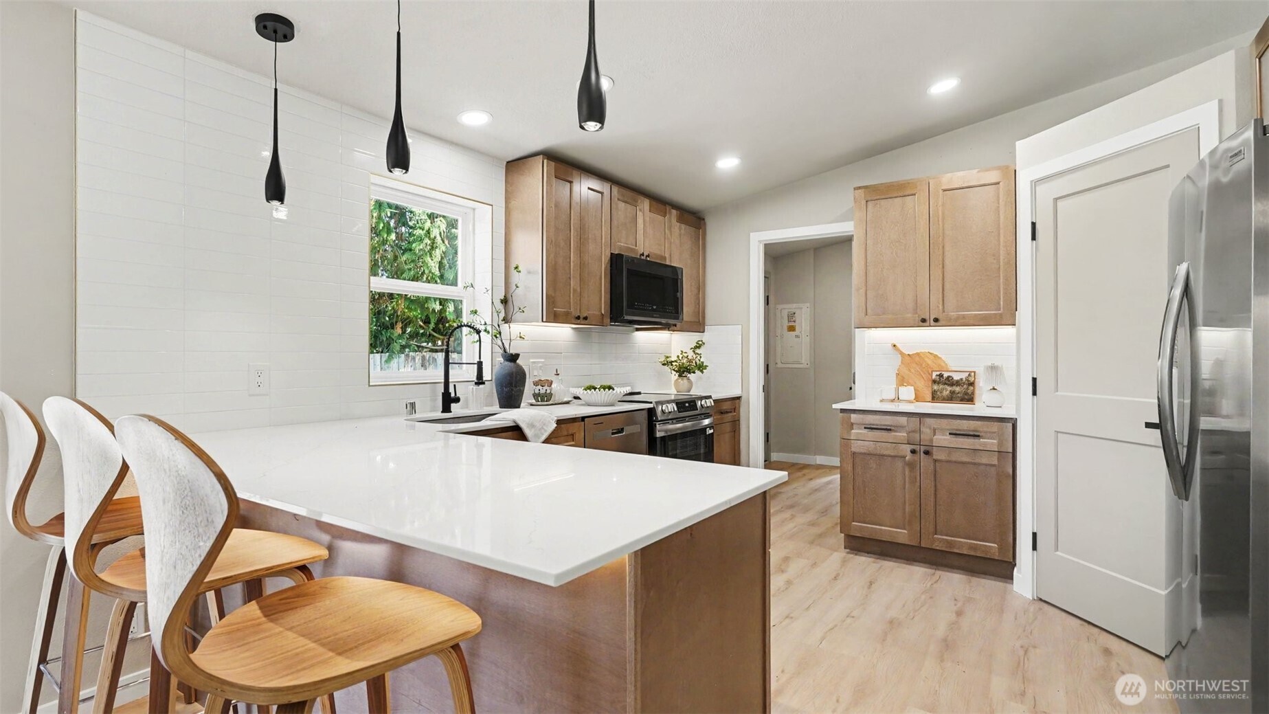 1904 Trilium Lane Property Photo 8