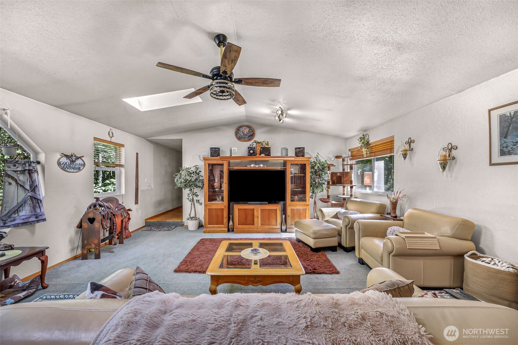 4036 Wynn Road Property Photo 5