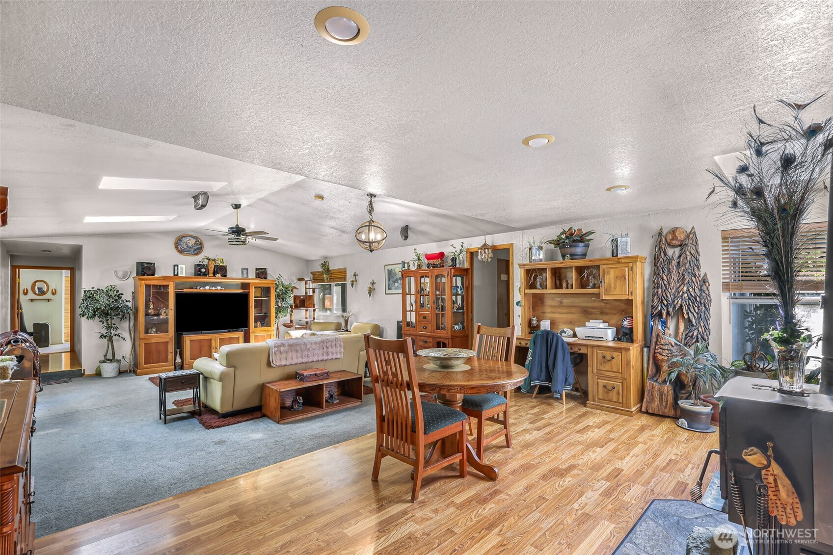 4036 Wynn Road Property Photo 6
