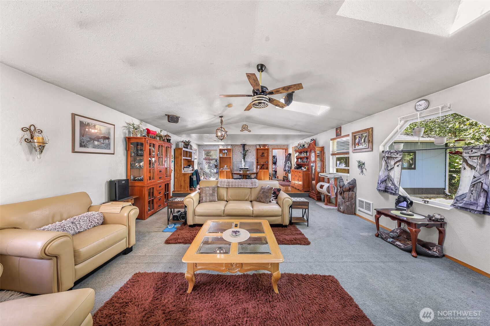 4036 Wynn Road Property Photo 7