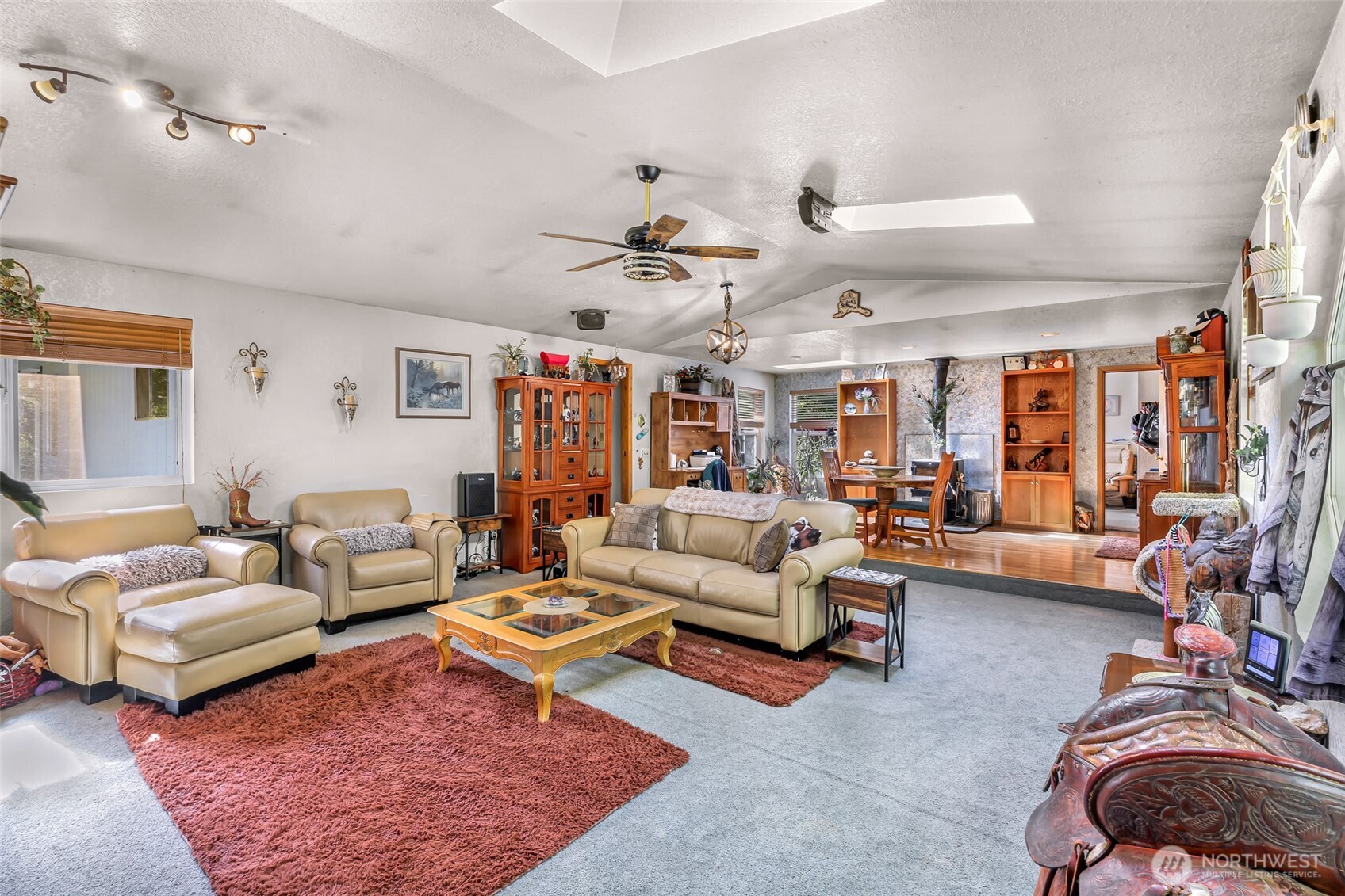 4036 Wynn Road Property Photo 8