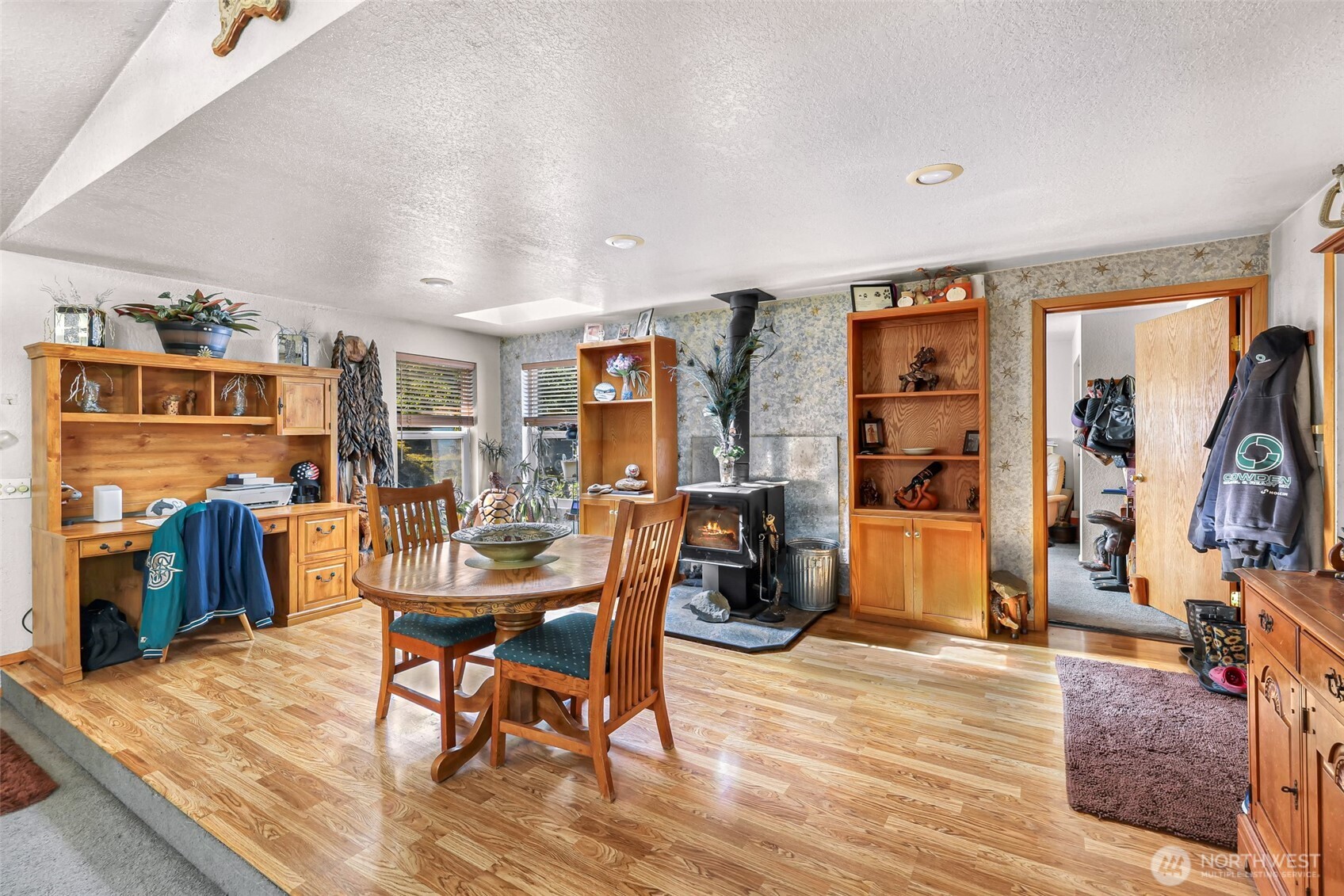 4036 Wynn Road Property Photo 9