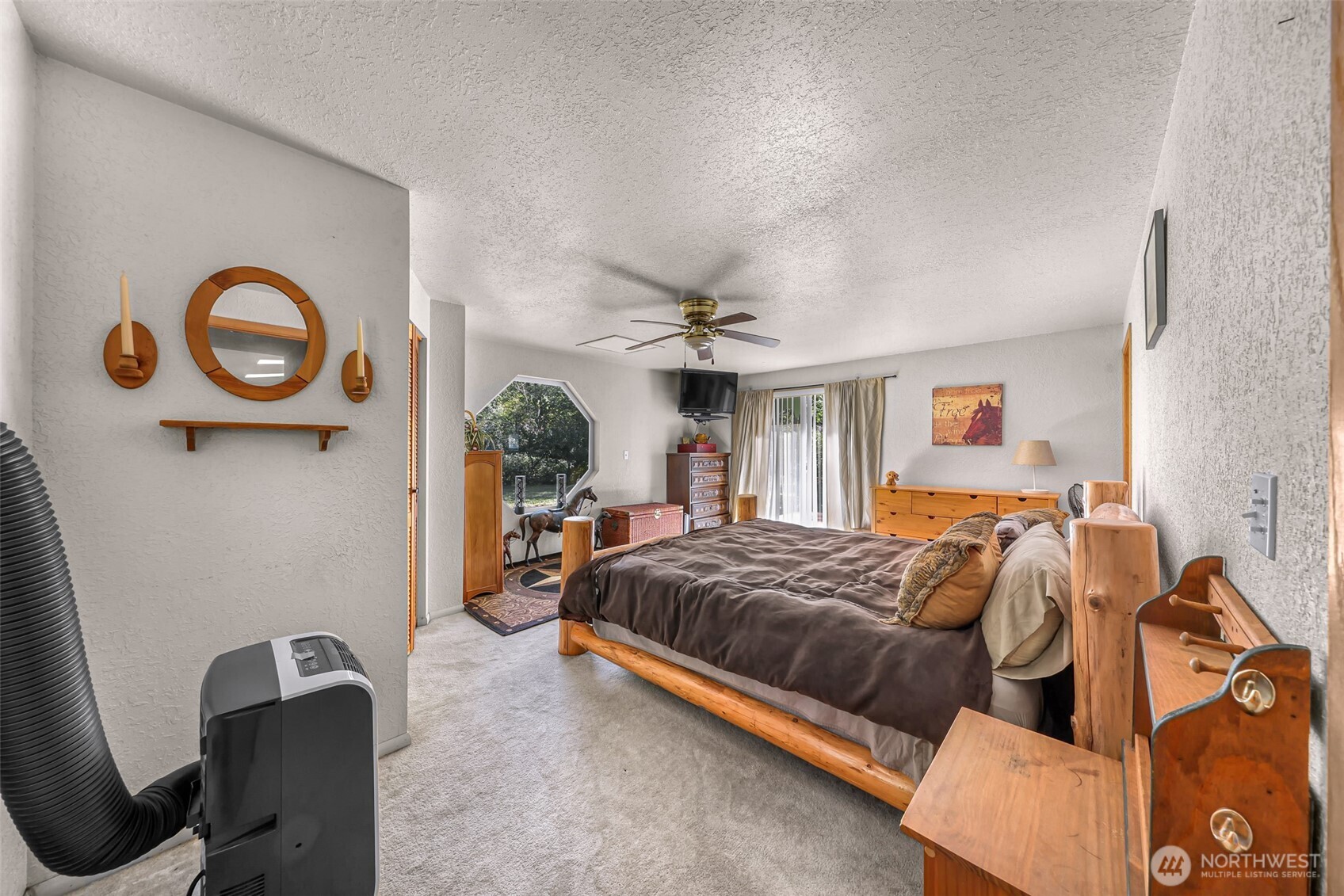 4036 Wynn Road Property Photo 10