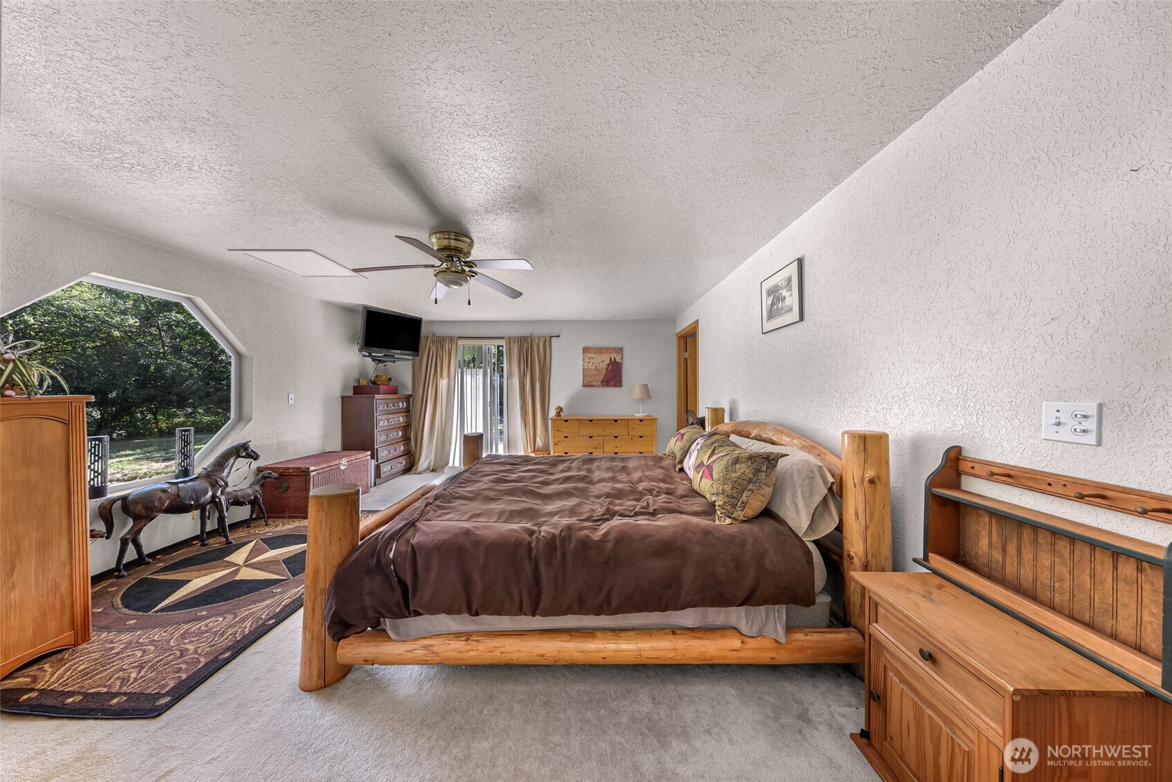 4036 Wynn Road Property Photo 11