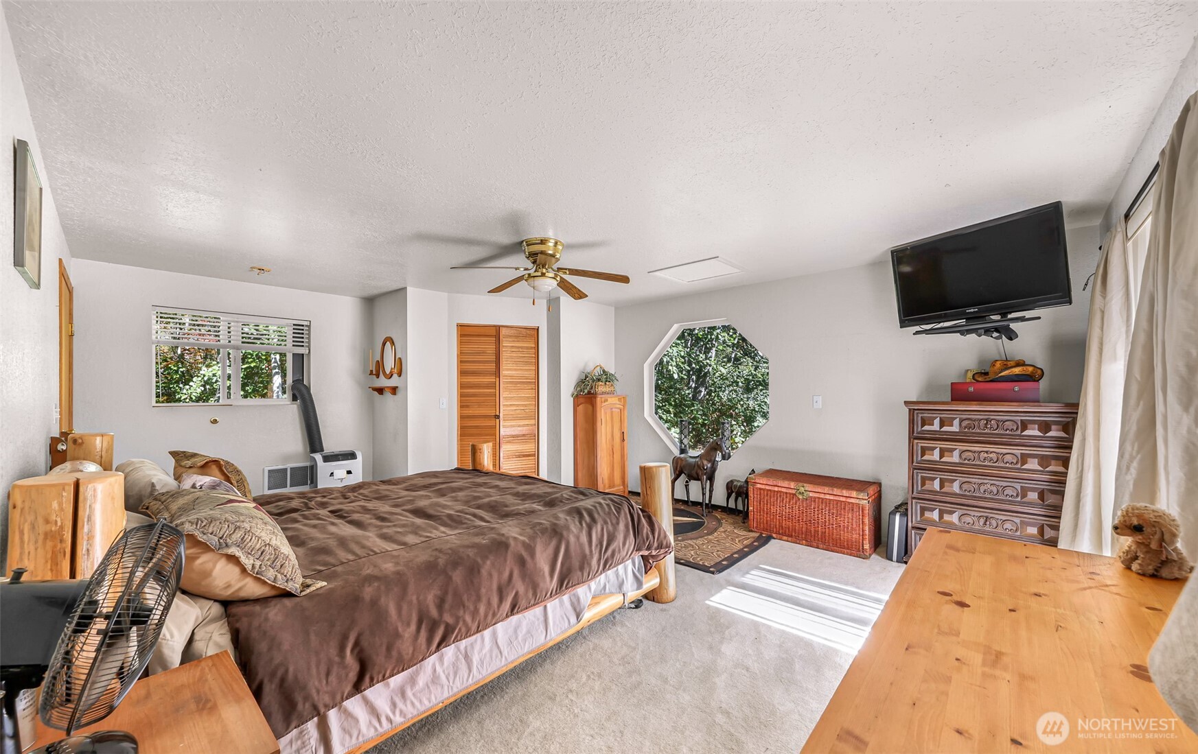 4036 Wynn Road Property Photo 13