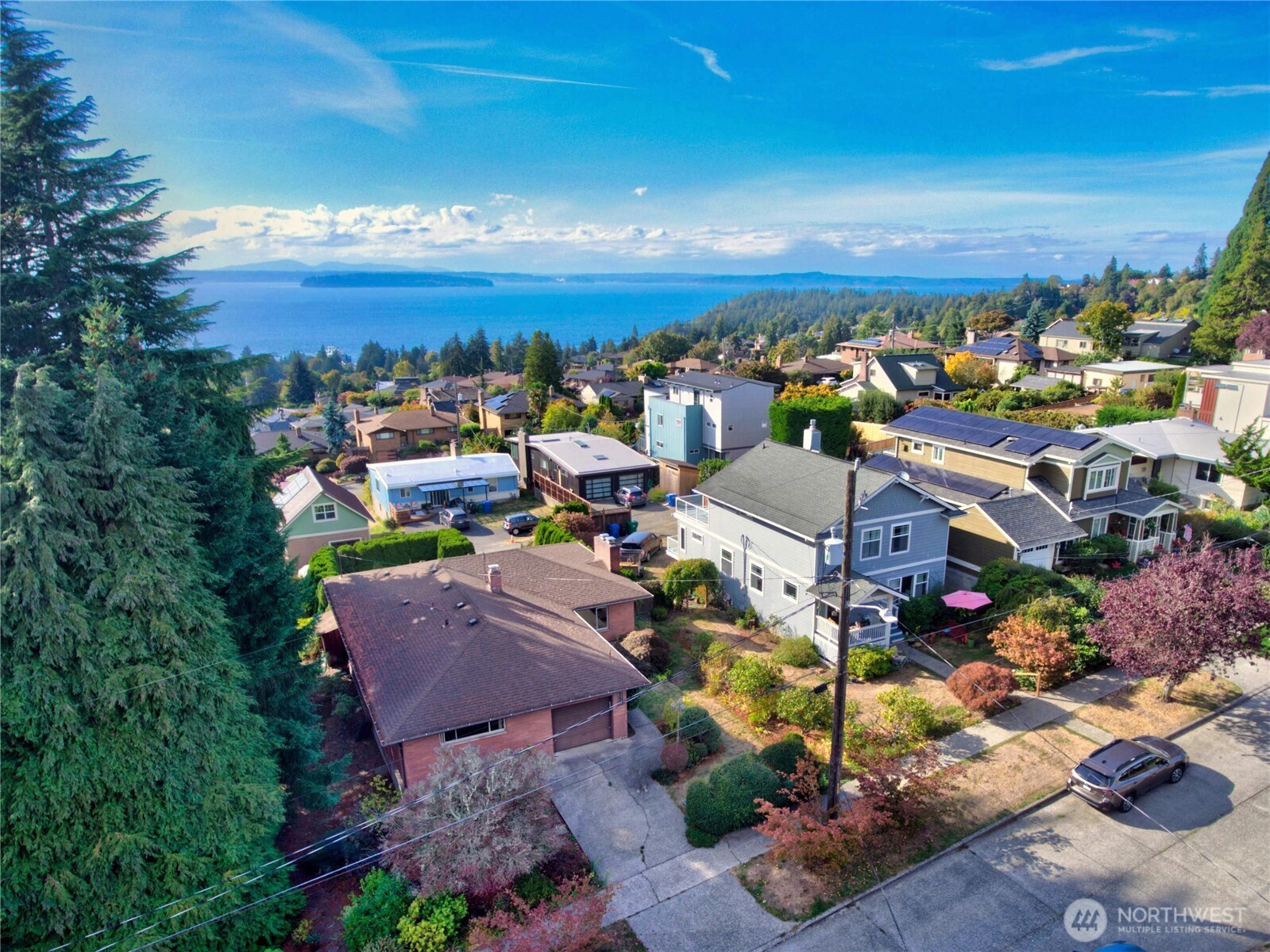 9037 38th Avenue Property Photo 1
