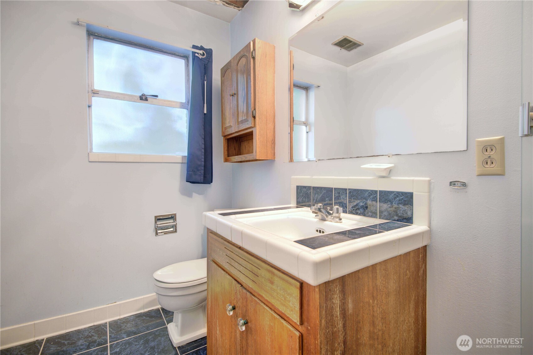 9037 38th Avenue Property Photo 17