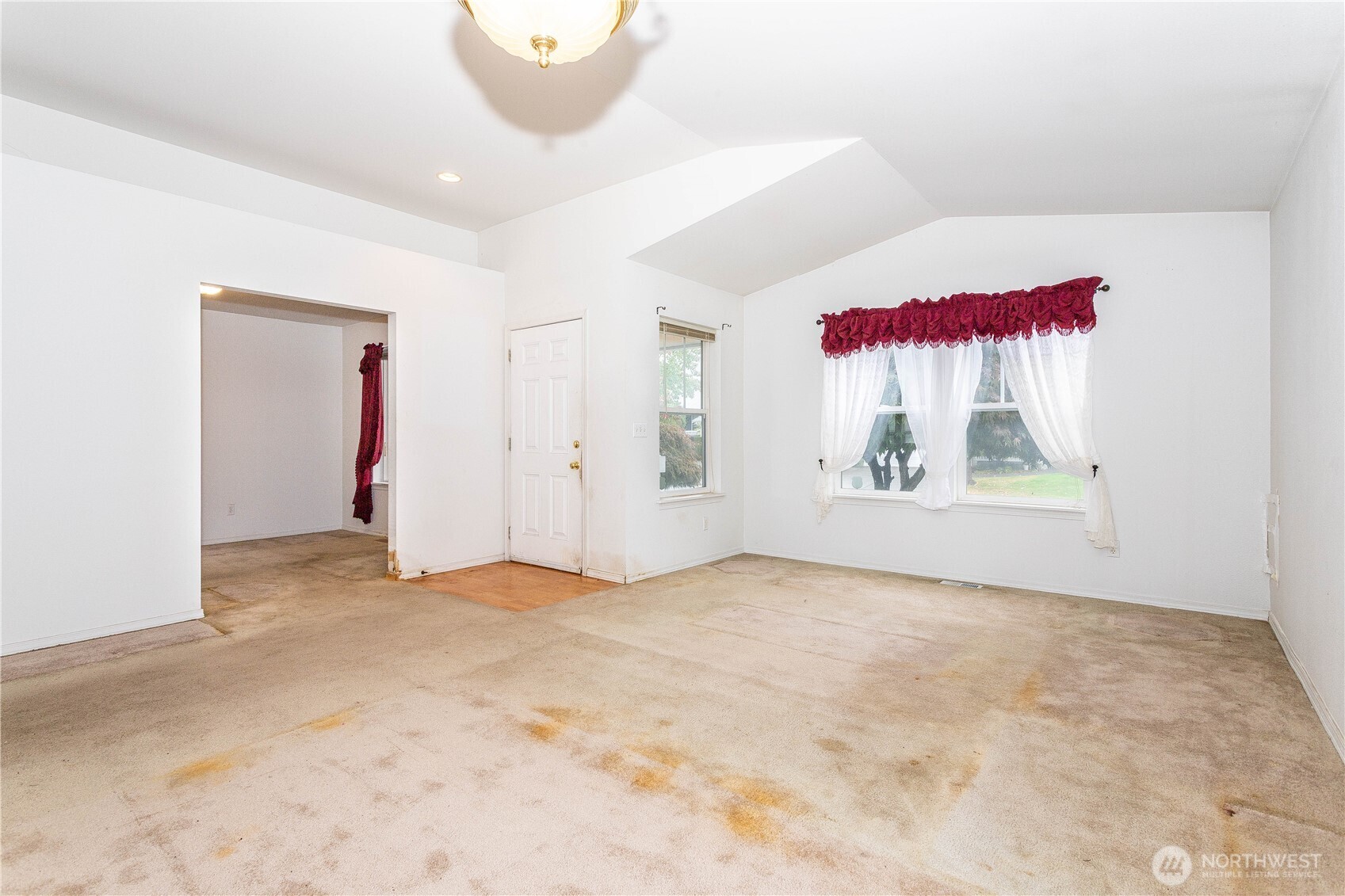 2835 U Street Property Photo 6
