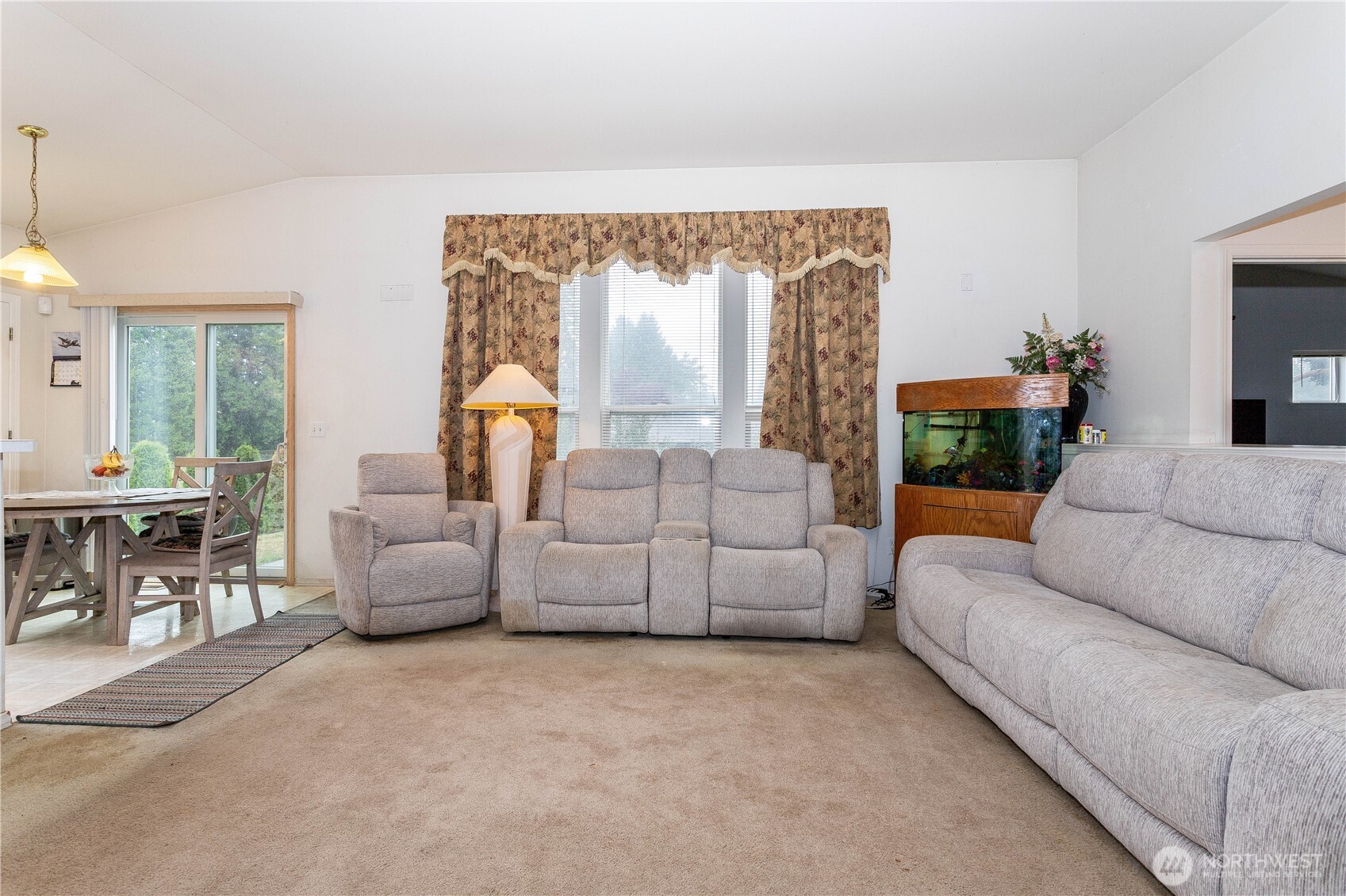 2835 U Street Property Photo 11