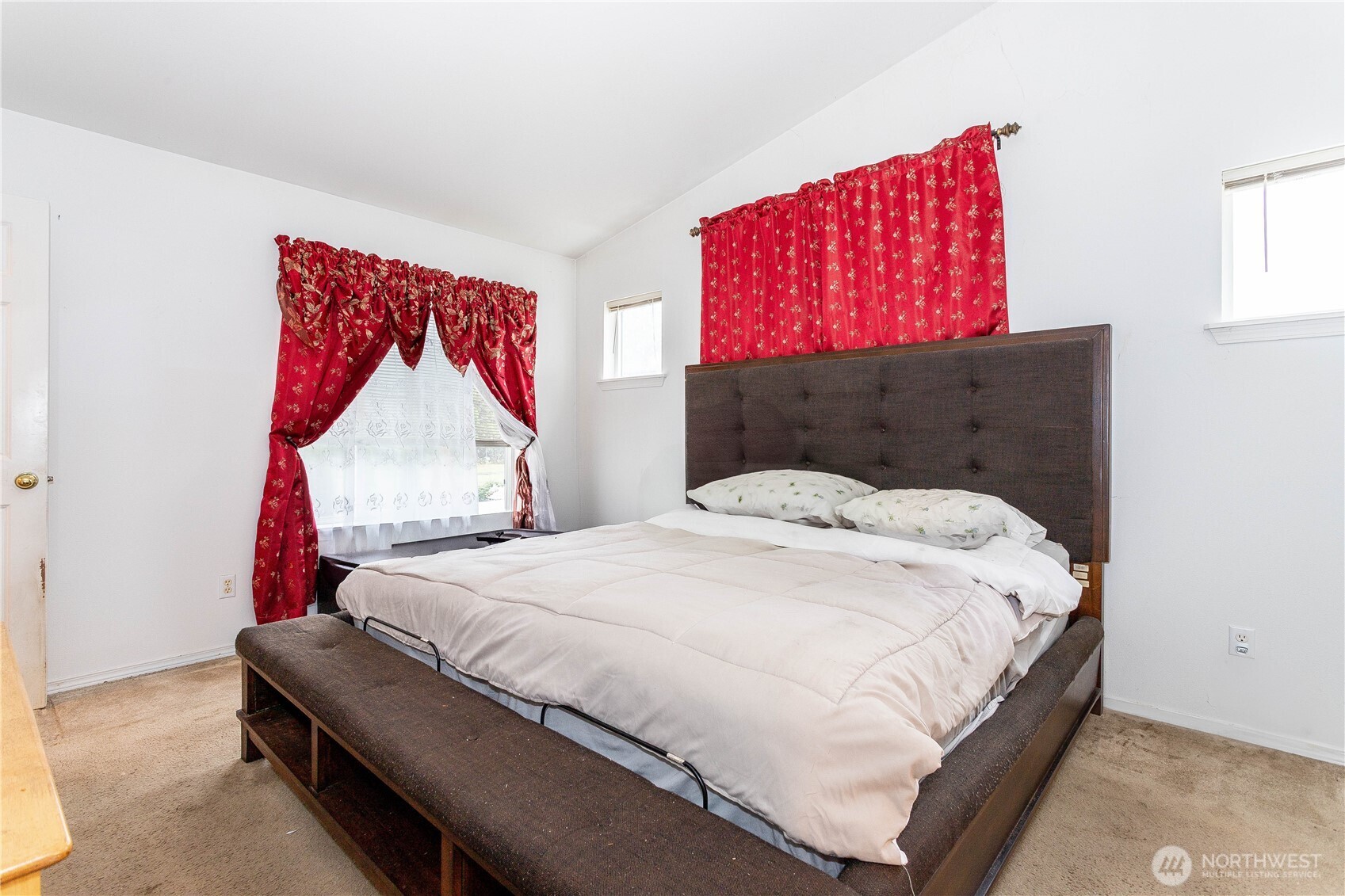 2835 U Street Property Photo 18
