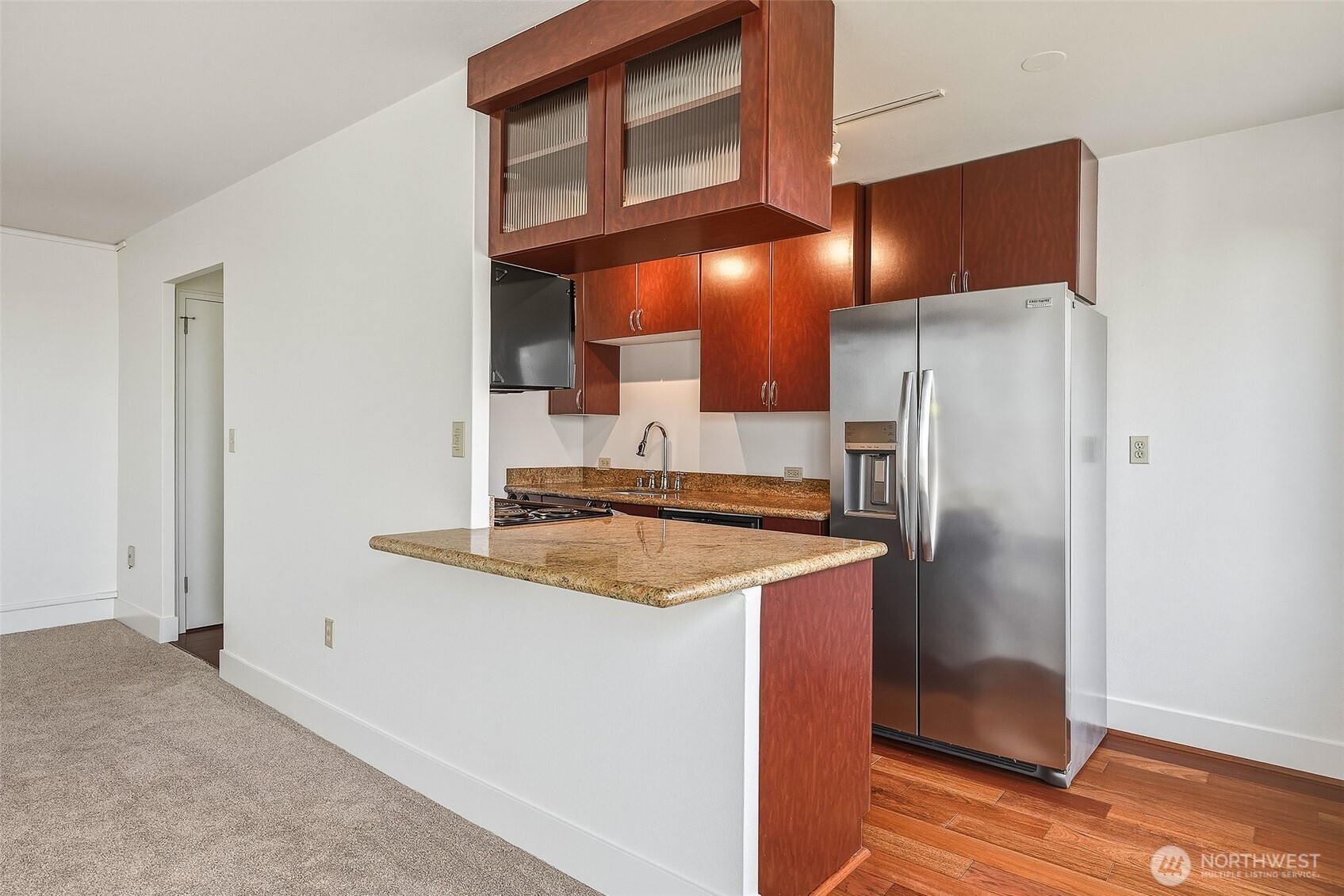 1105 Spring Street 1304 Property Photo 11