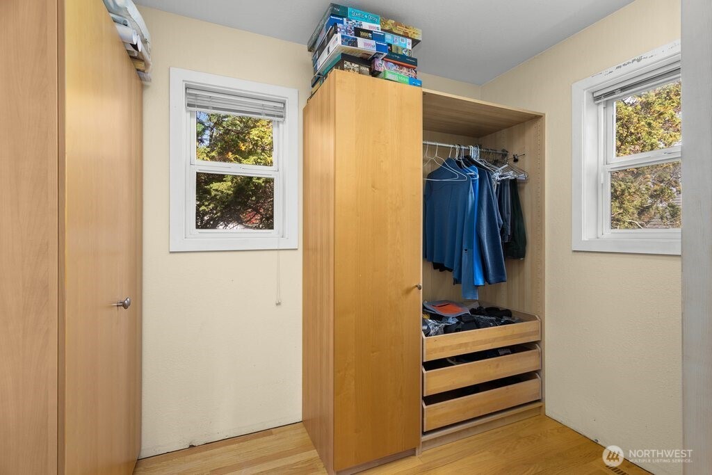 2112 Ne 55th Street Property Photo 17
