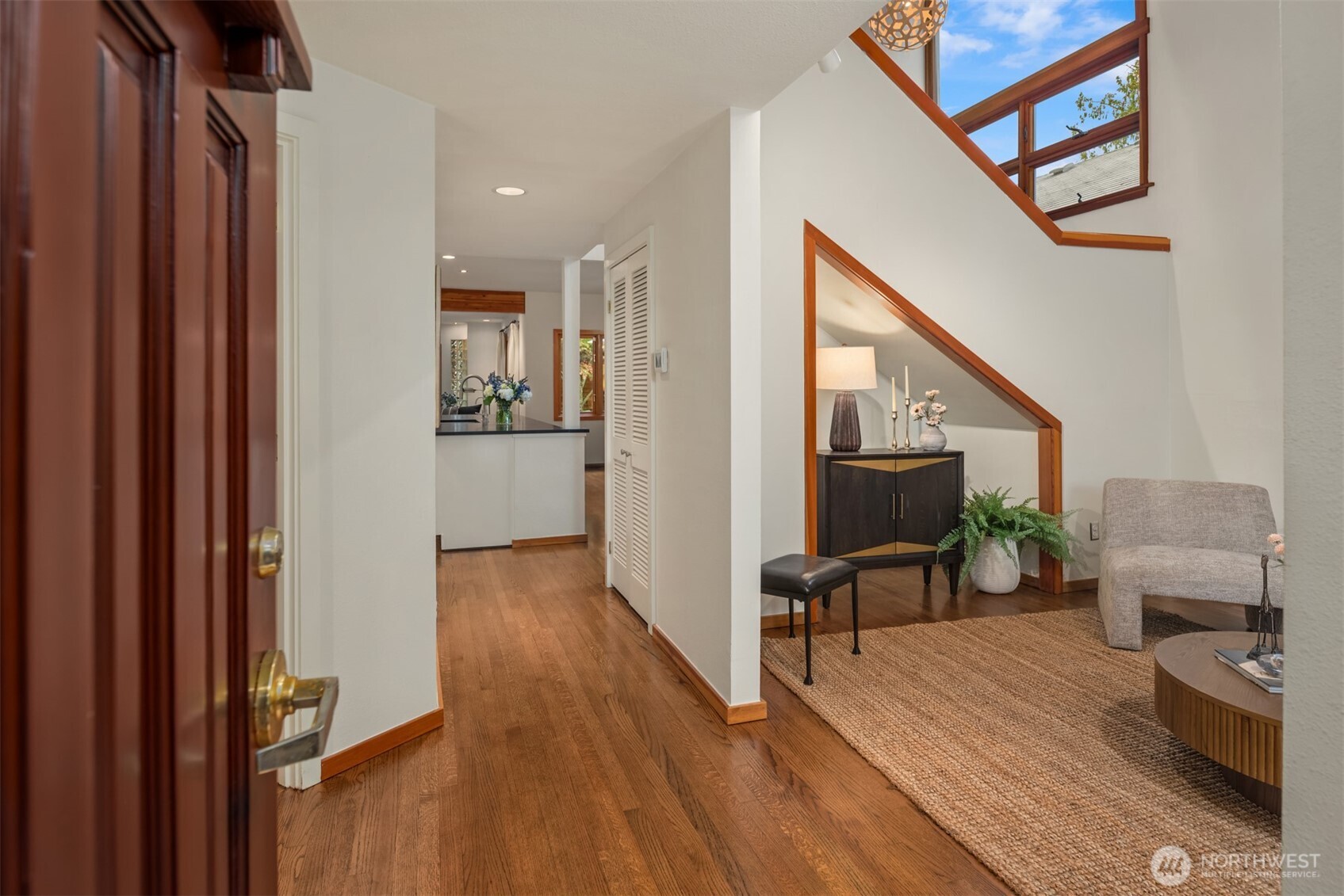 2020 42nd Property Photo 4