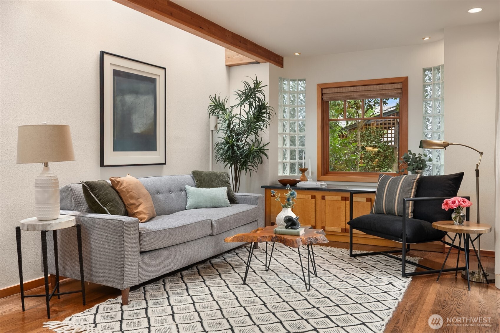 2020 42nd Property Photo 12