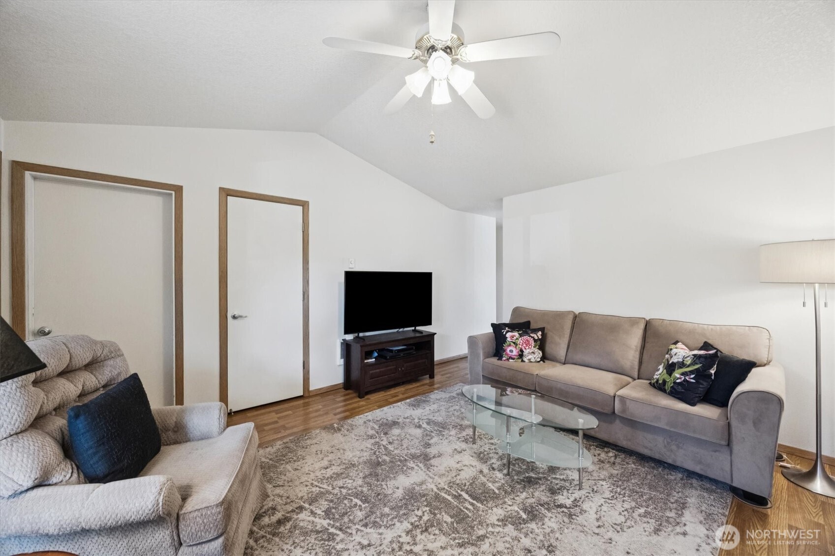 2102 Sw 7th Street Property Photo 9