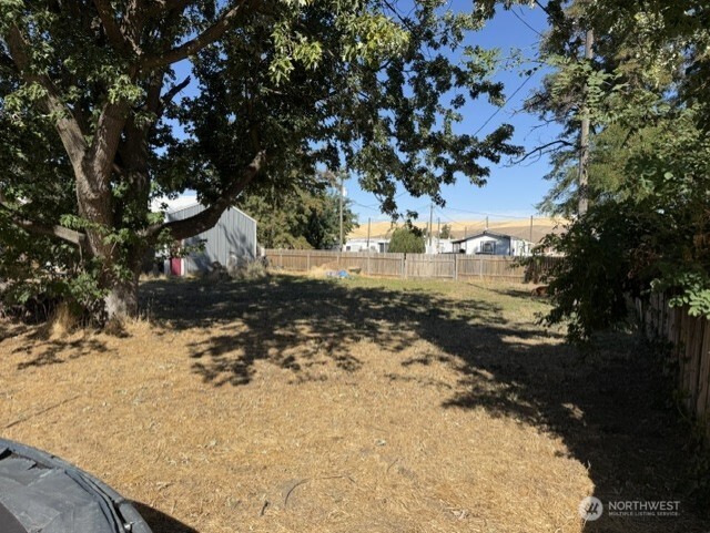 114 N F Street Property Photo 6