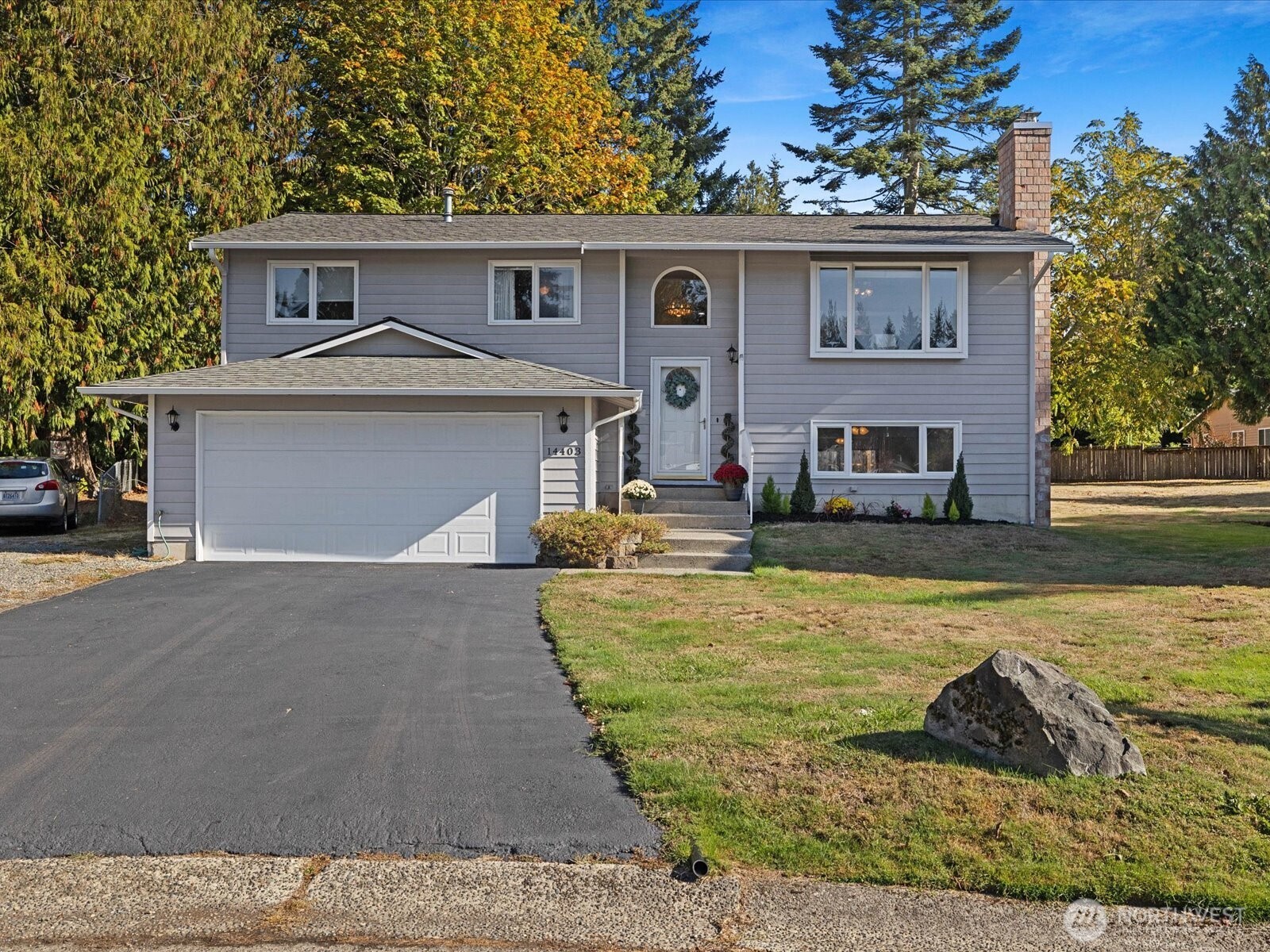 14403 48th Place Property Photo 1