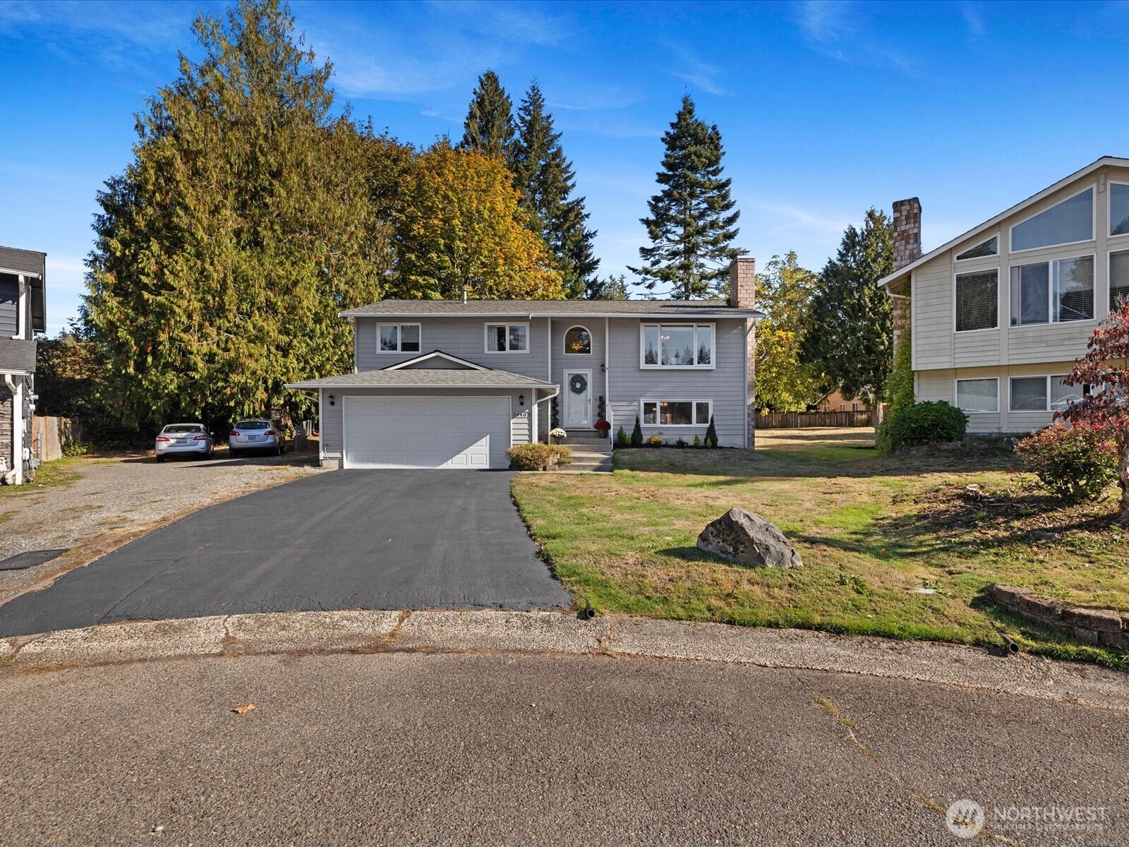 14403 48th Place Property Photo 2