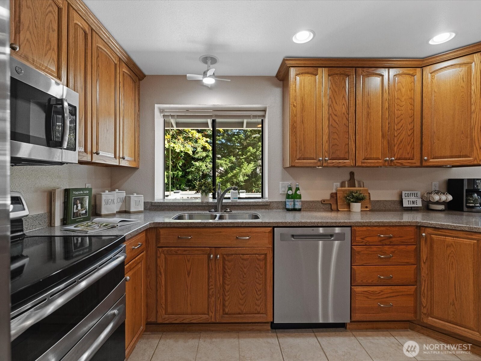 14403 48th Place Property Photo 4