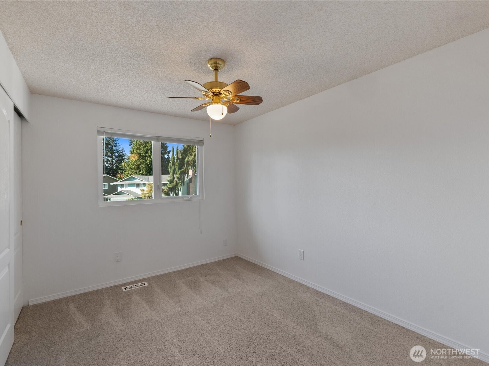 14403 48th Place Property Photo 19