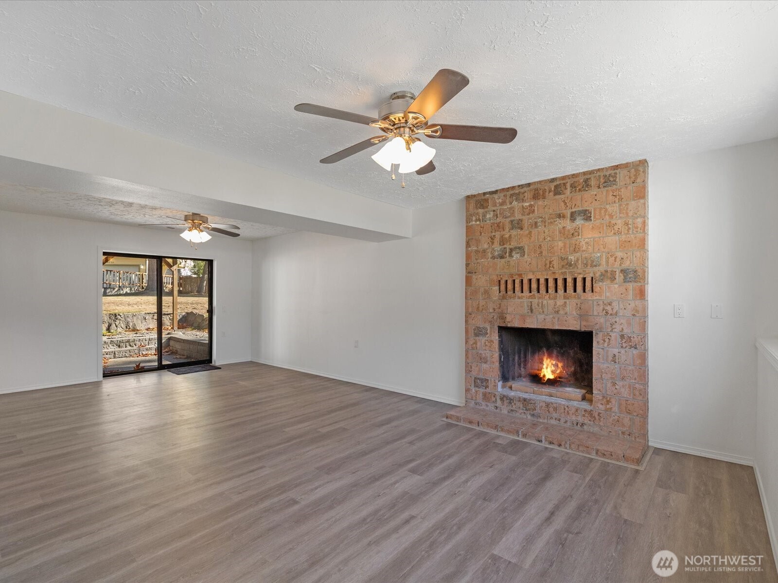 14403 48th Place Property Photo 27