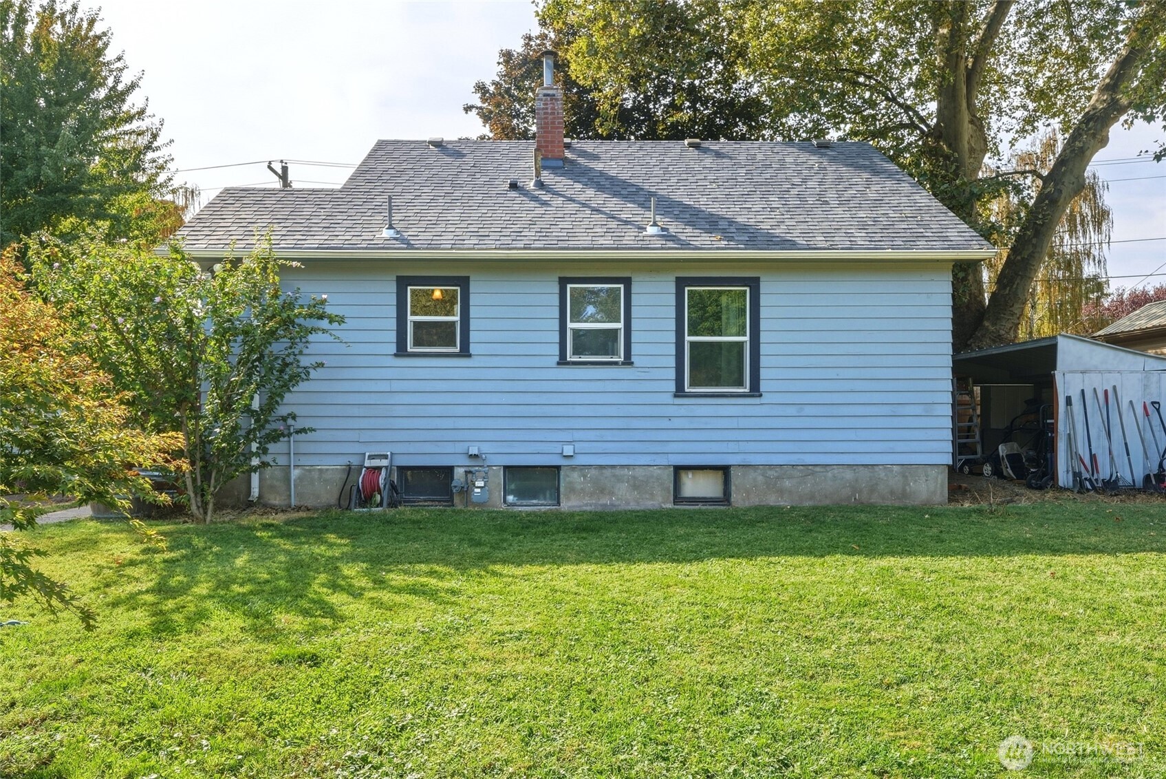 1028 N Clinton Street Property Photo 26